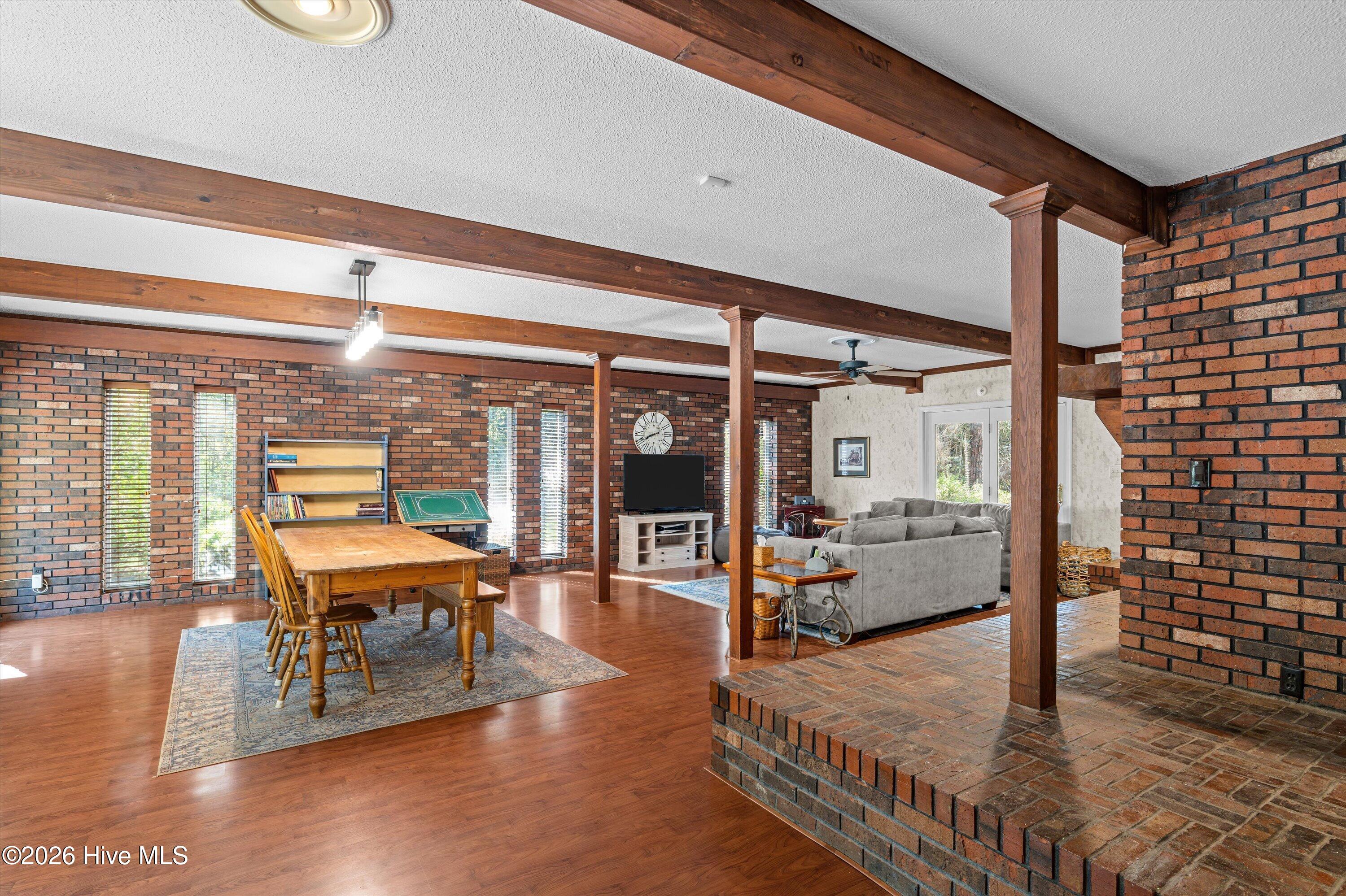 1007 Tamarack Drive Property Photo 35