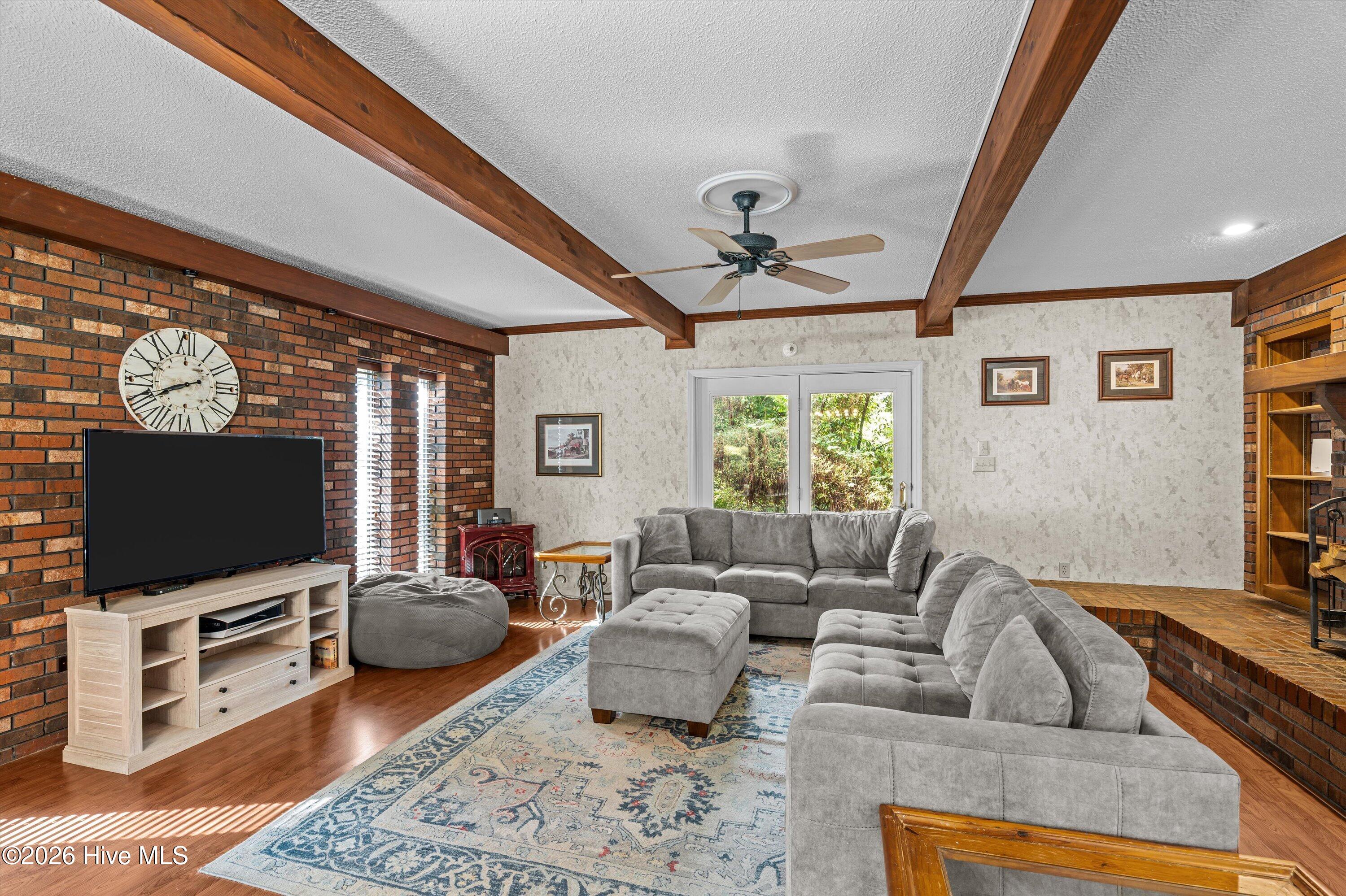 1007 Tamarack Drive Property Photo 37