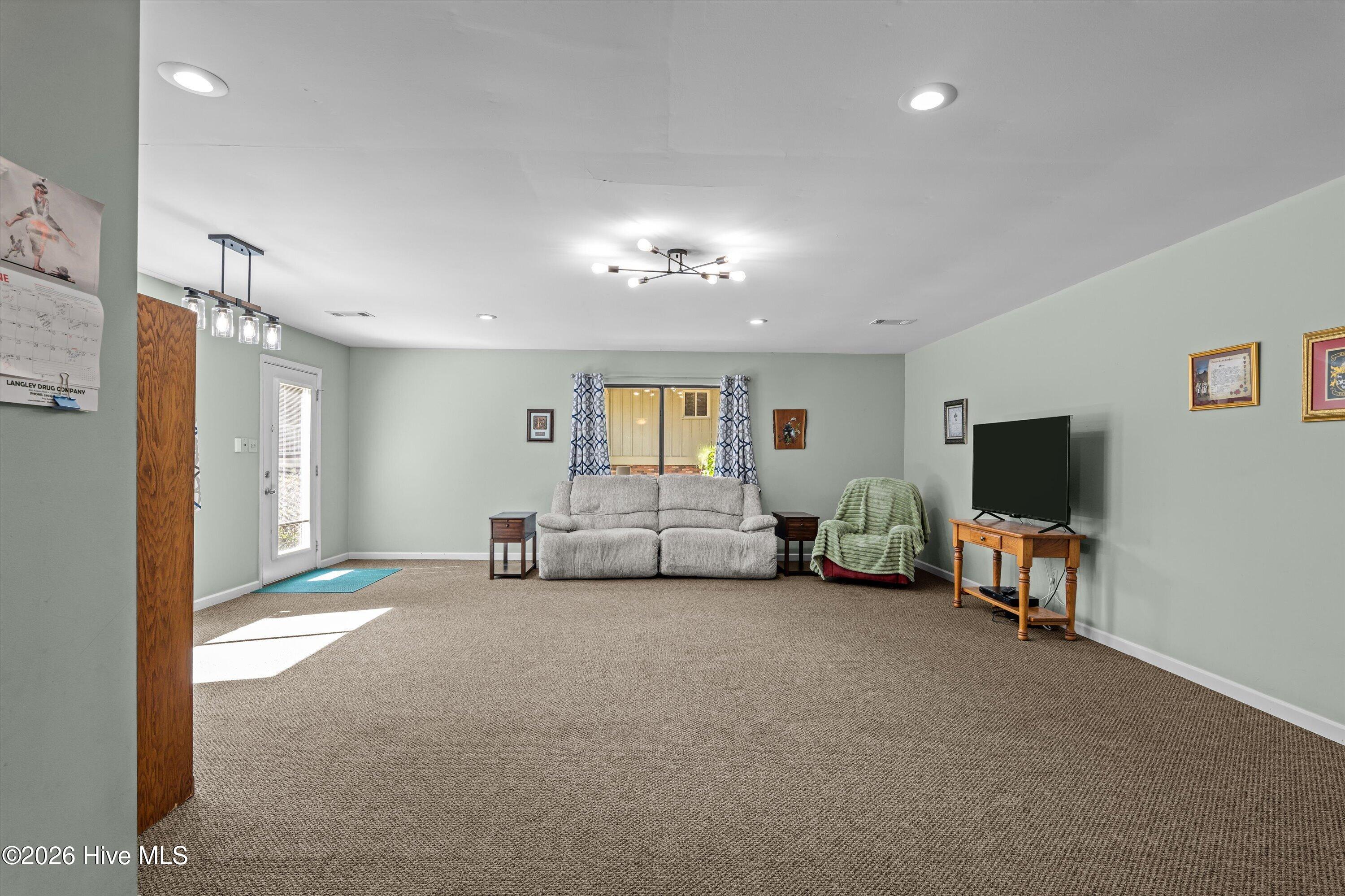 1007 Tamarack Drive Property Photo 69