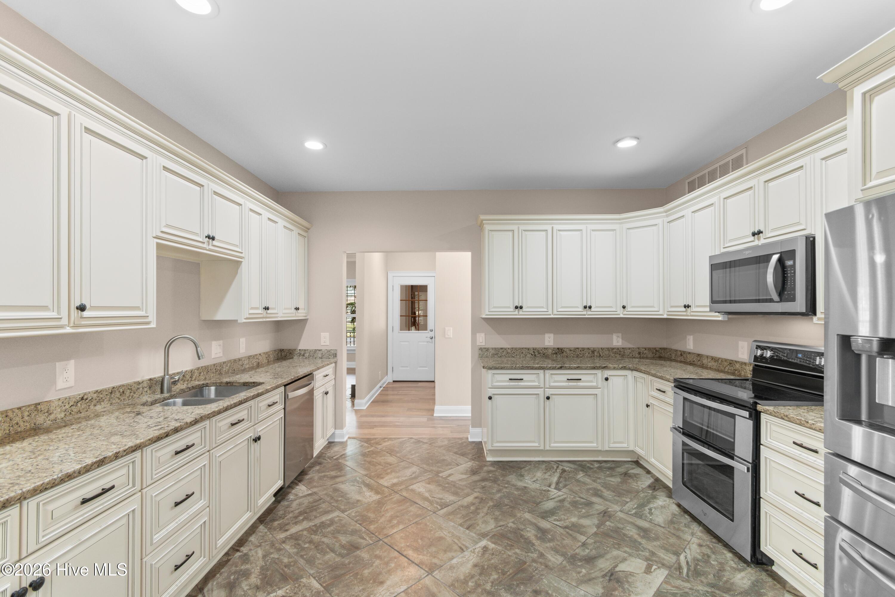 1308 Harbour Watch Sw Property Photo 11