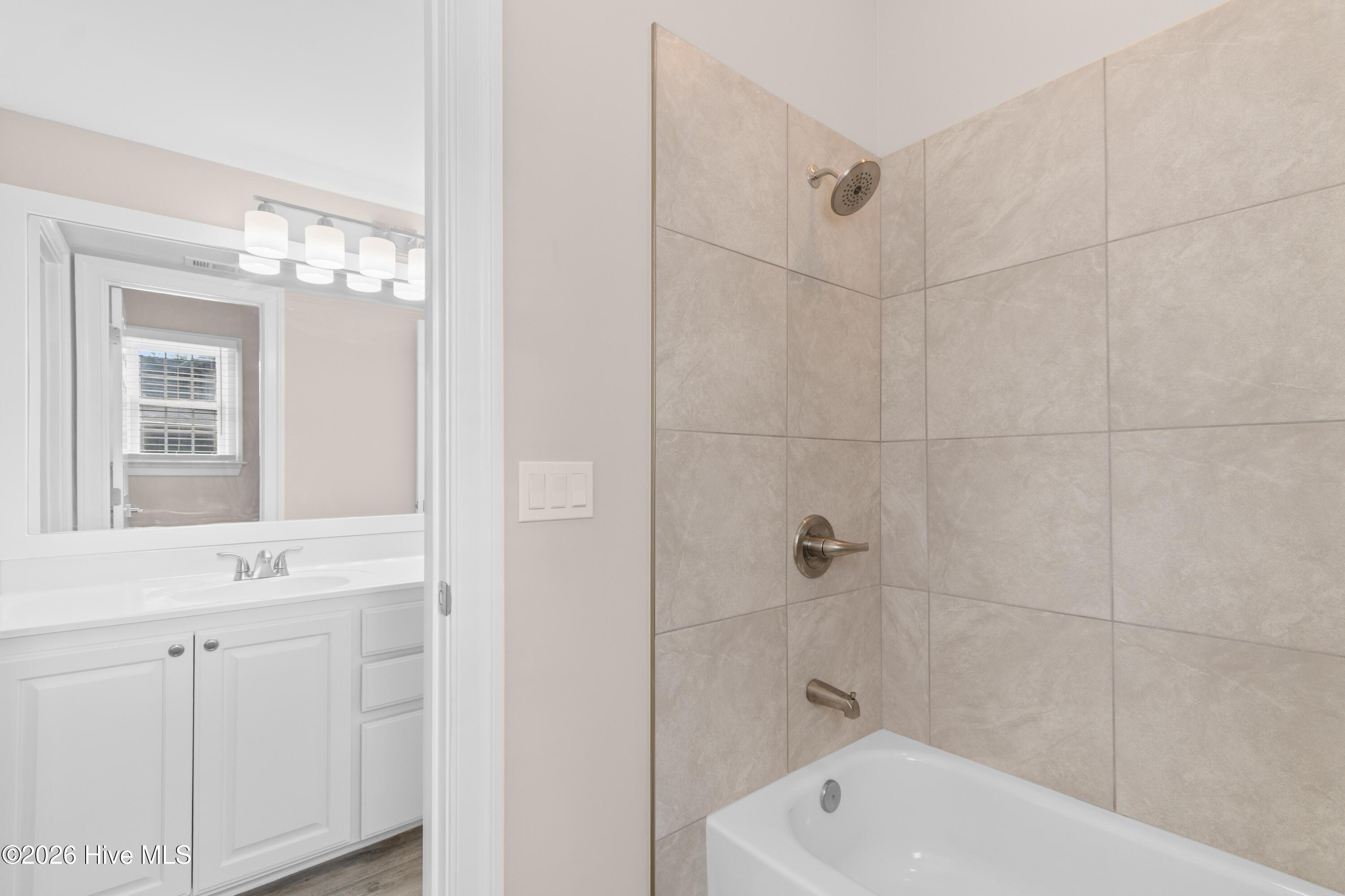 1308 Harbour Watch Sw Property Photo 25