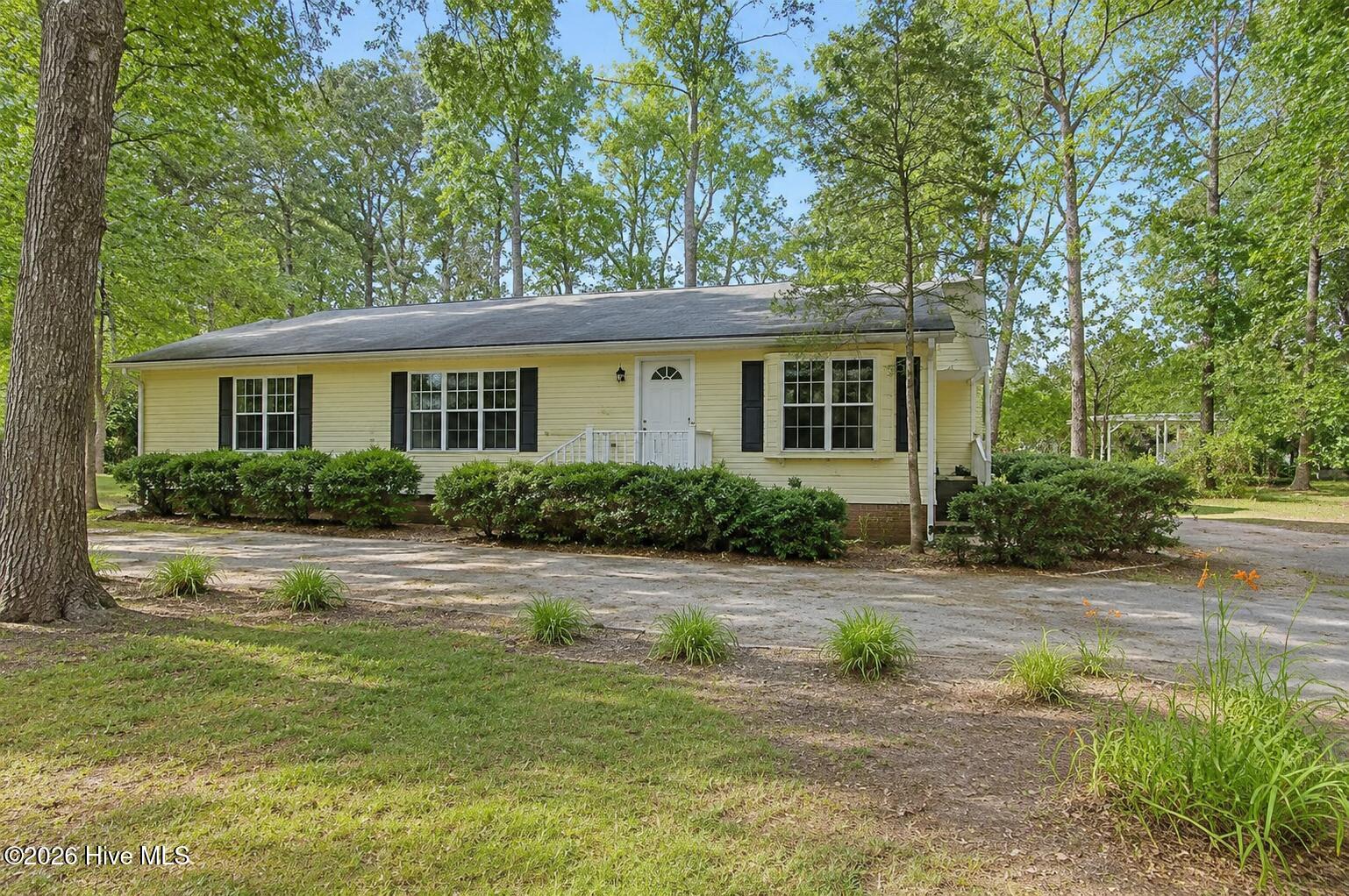 252 Paul Drive Property Photo 1
