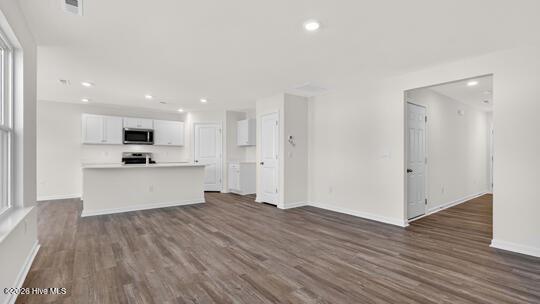 290 Palm Drive Property Photo 8