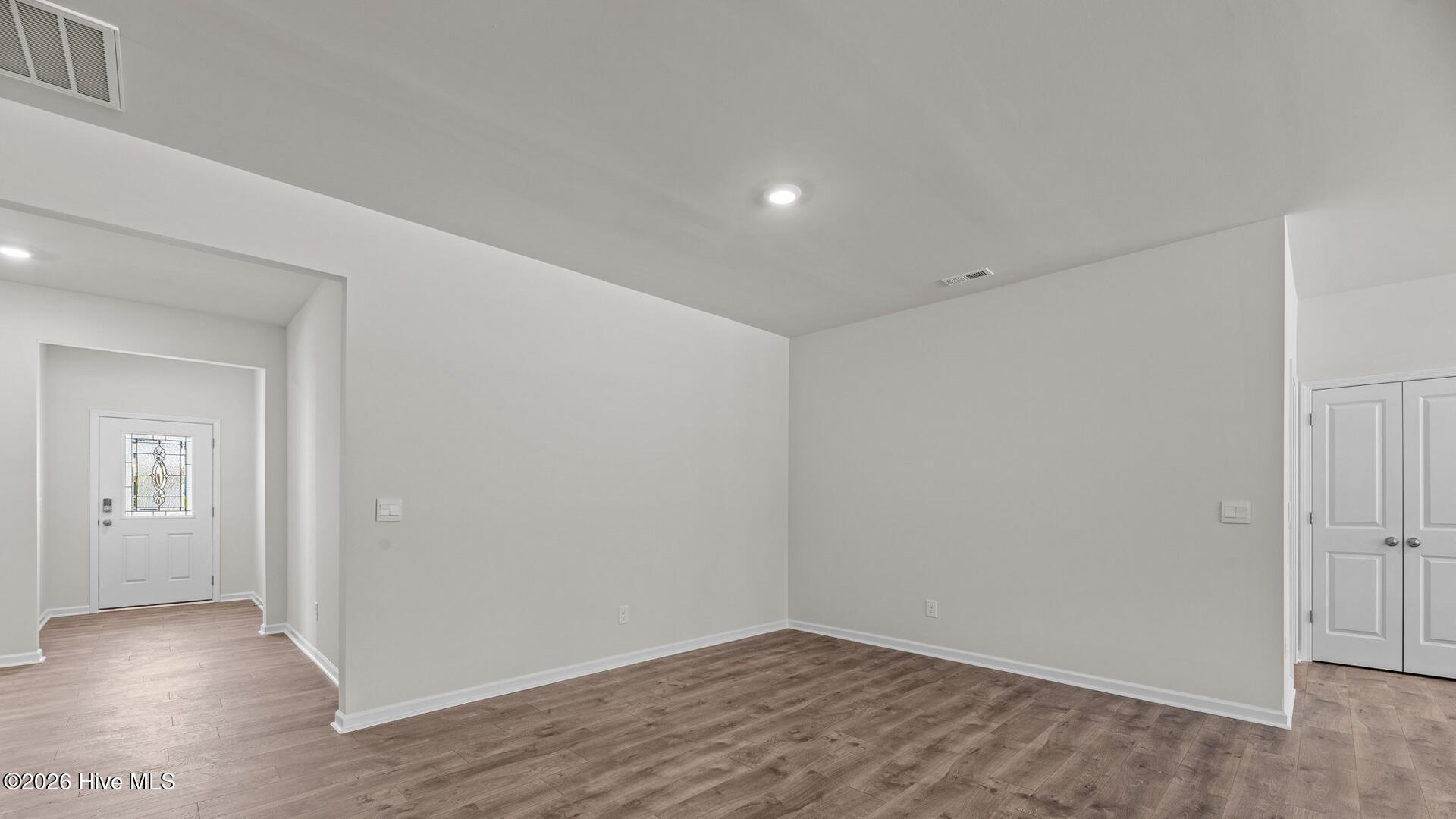 424 Conifer Street Property Photo 7
