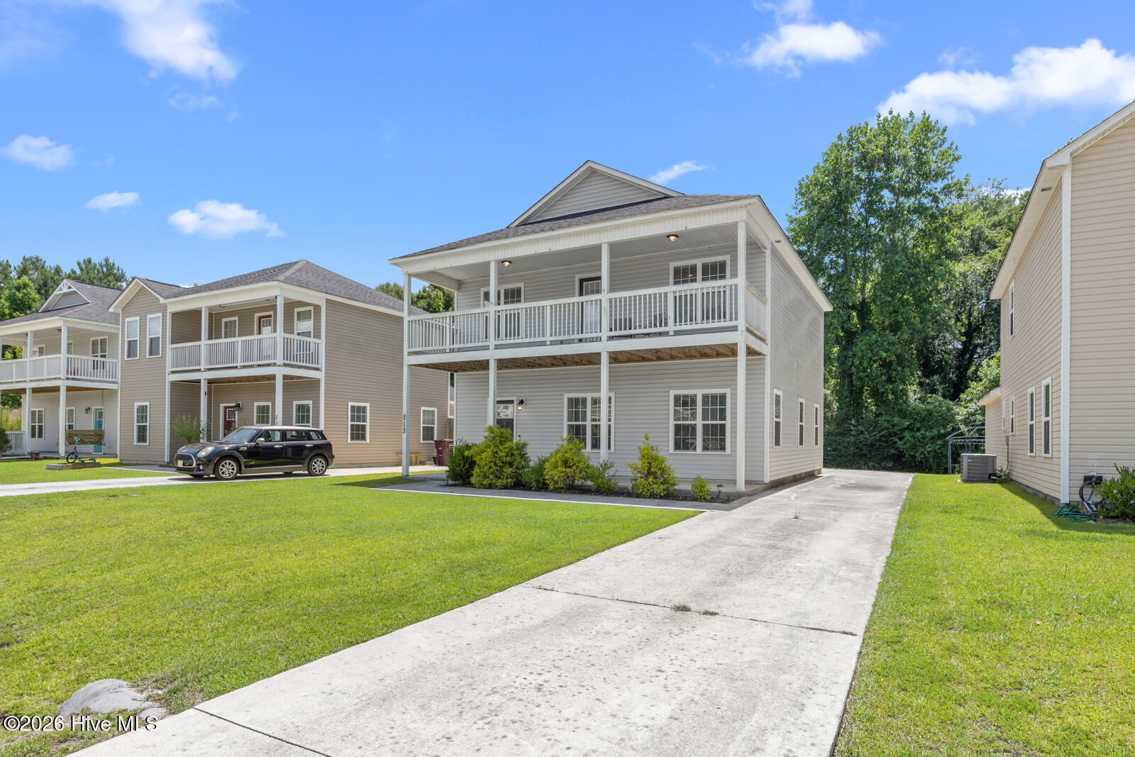 213 Robert Alan Drive Property Photo 2