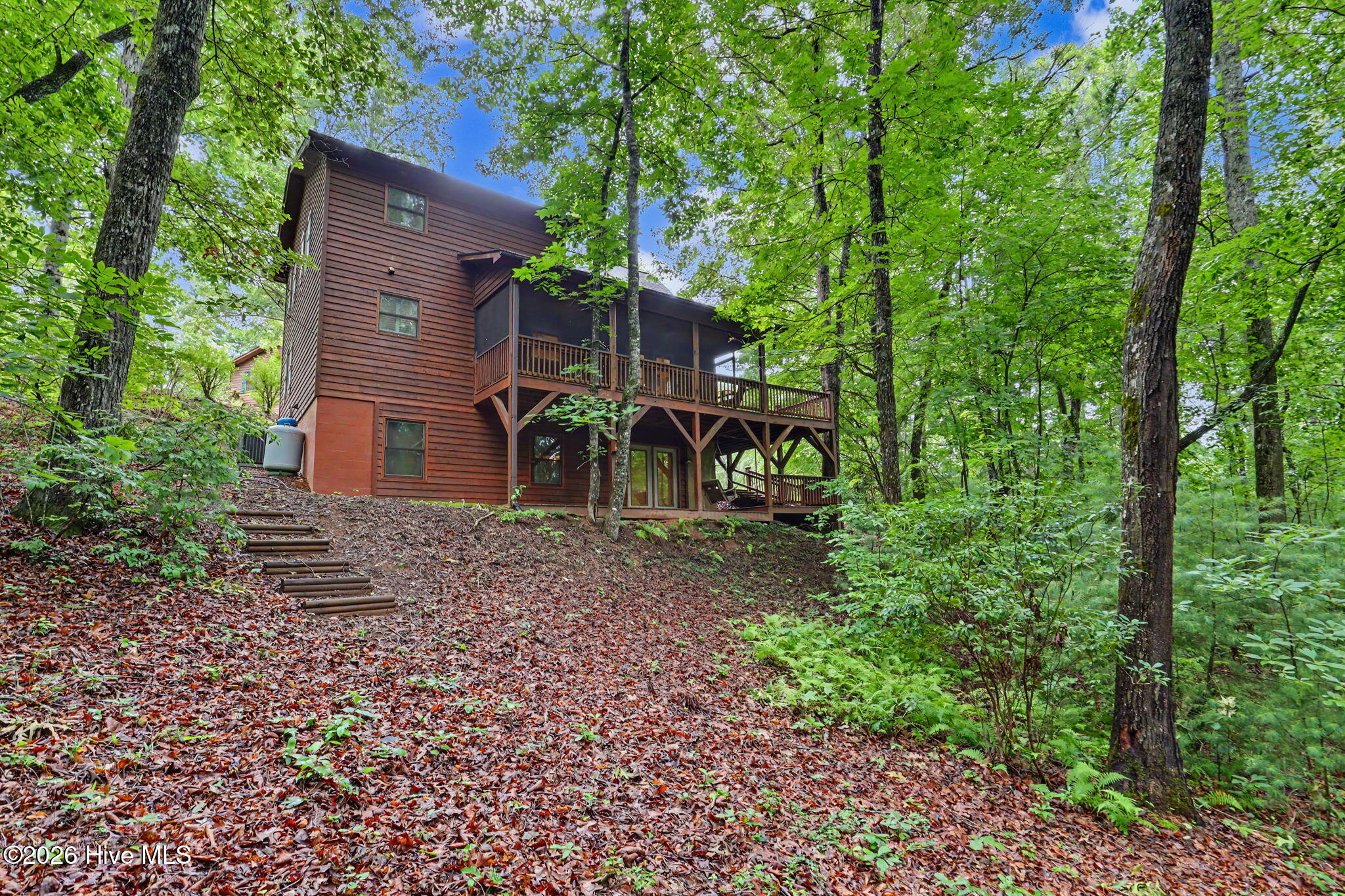 71 Lawrence Drive Property Photo 4