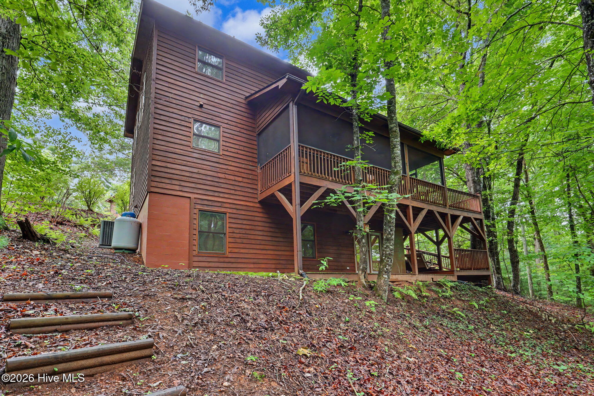 71 Lawrence Drive Property Photo 7
