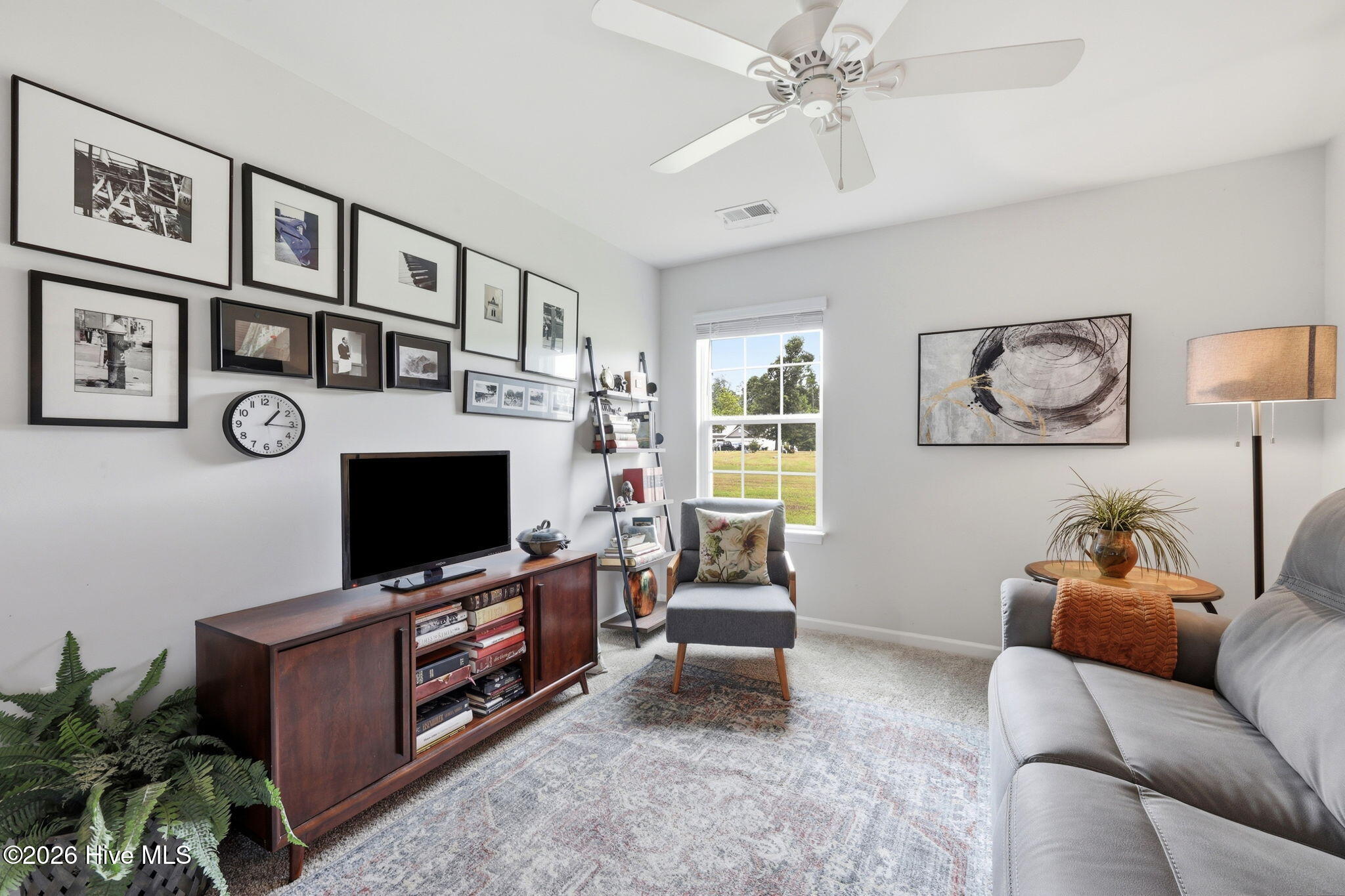 102 Jessica Court Property Photo 12