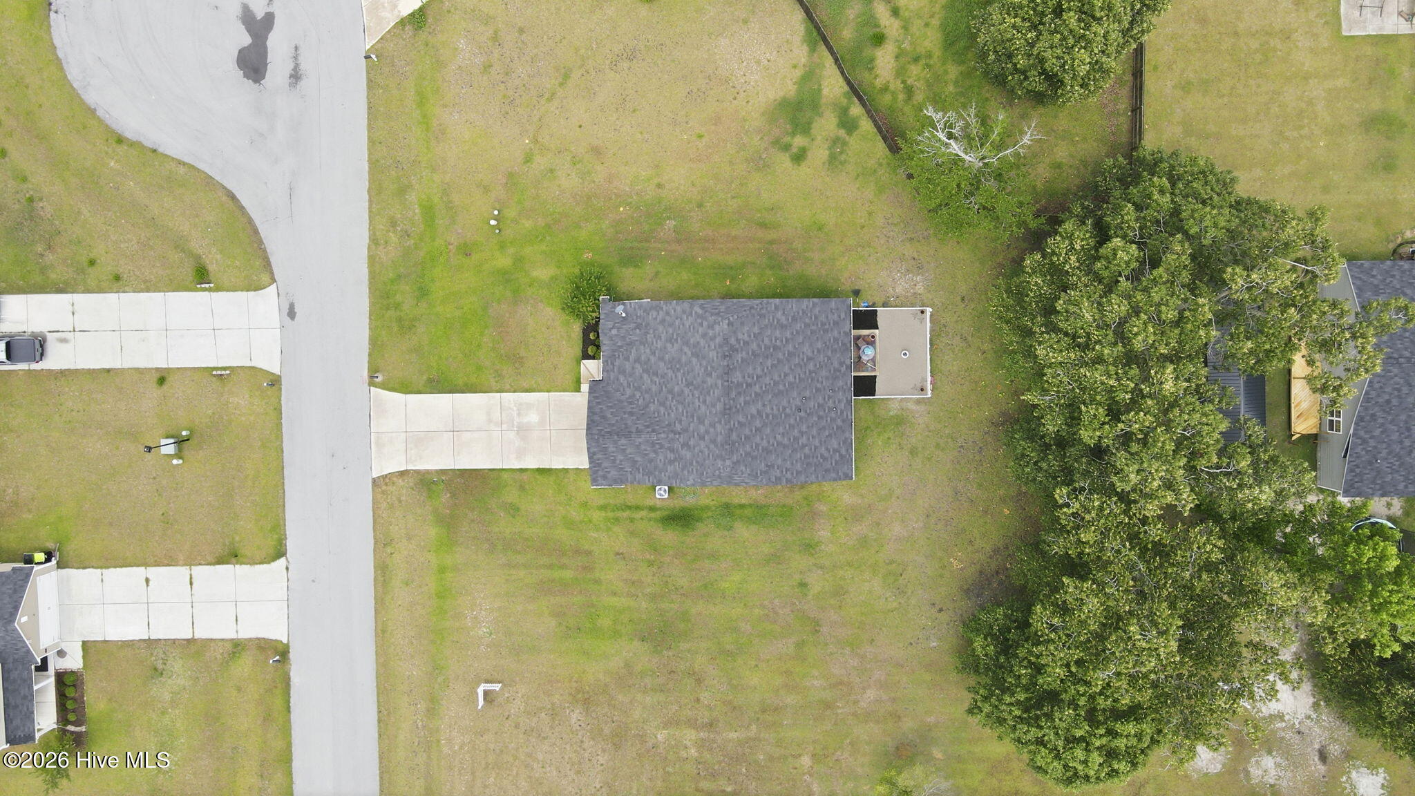 102 Jessica Court Property Photo 27