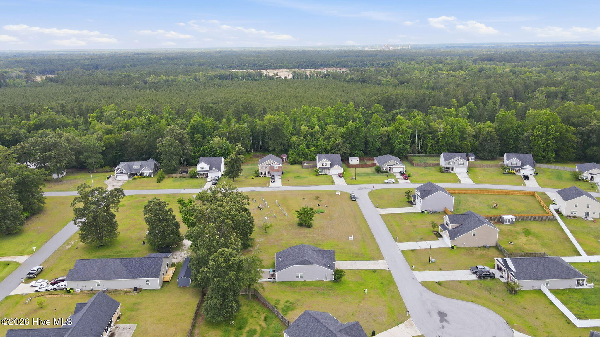 102 Jessica Court Property Photo 29