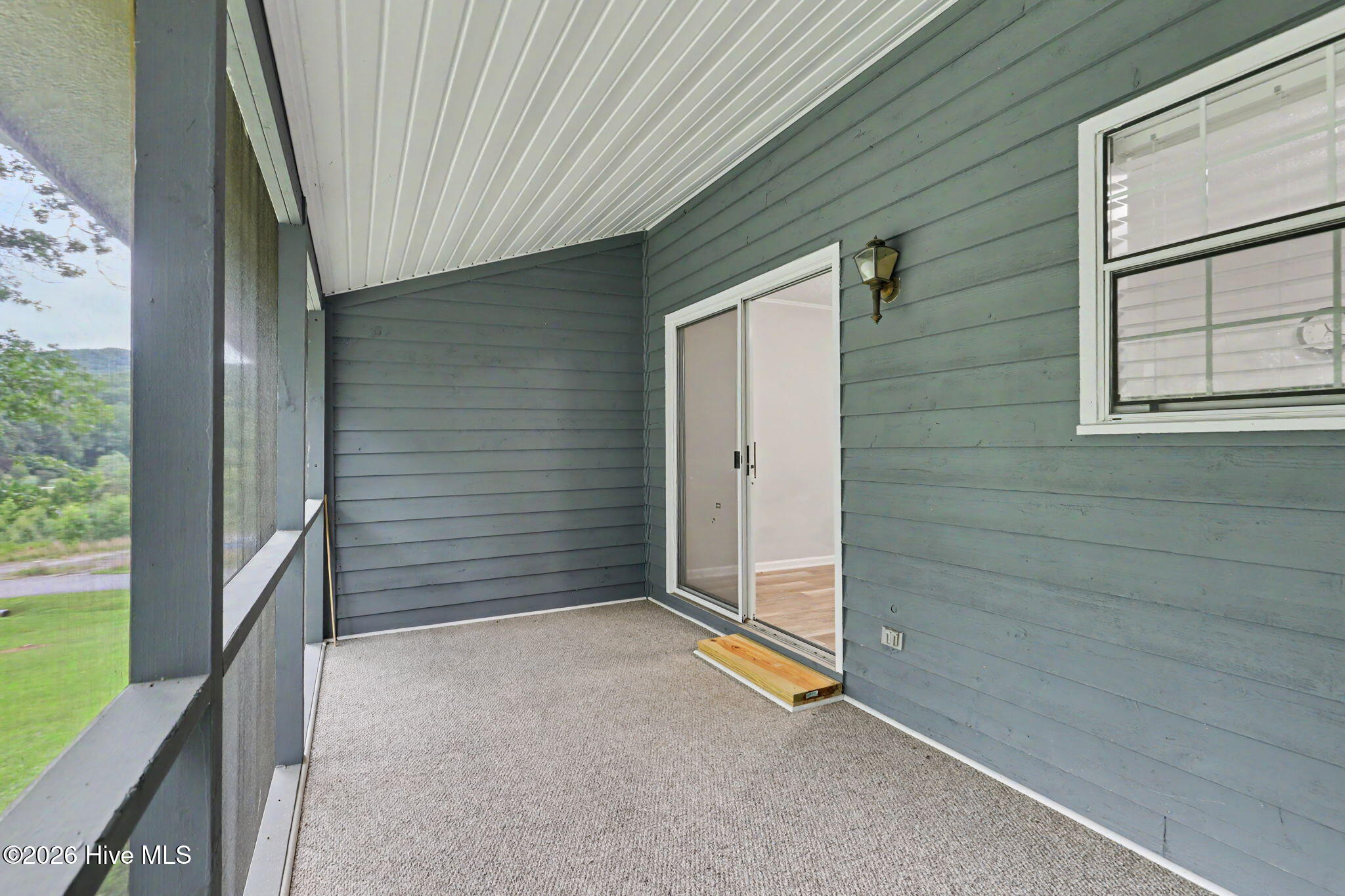 114 Smoke Rise Drive Property Photo 10