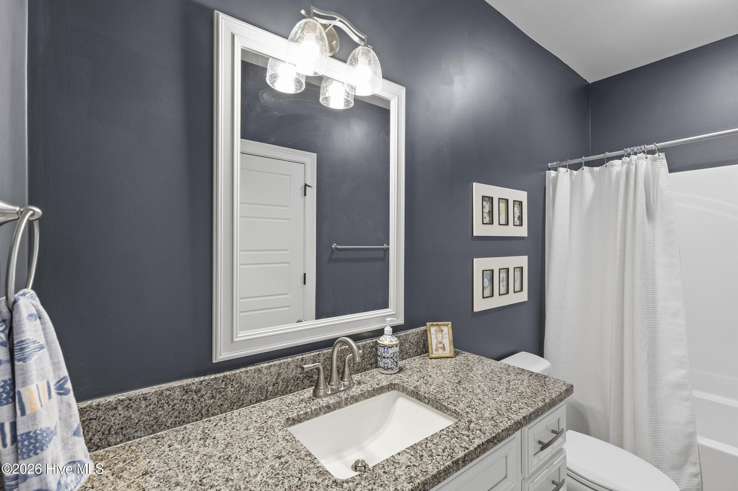 756 Nuttall Street Property Photo 20