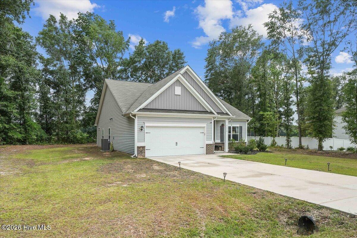 5775 Huntington Park Drive Property Photo 2