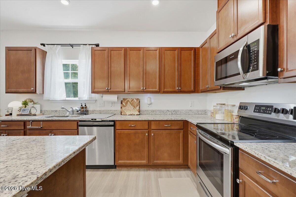 5775 Huntington Park Drive Property Photo 10