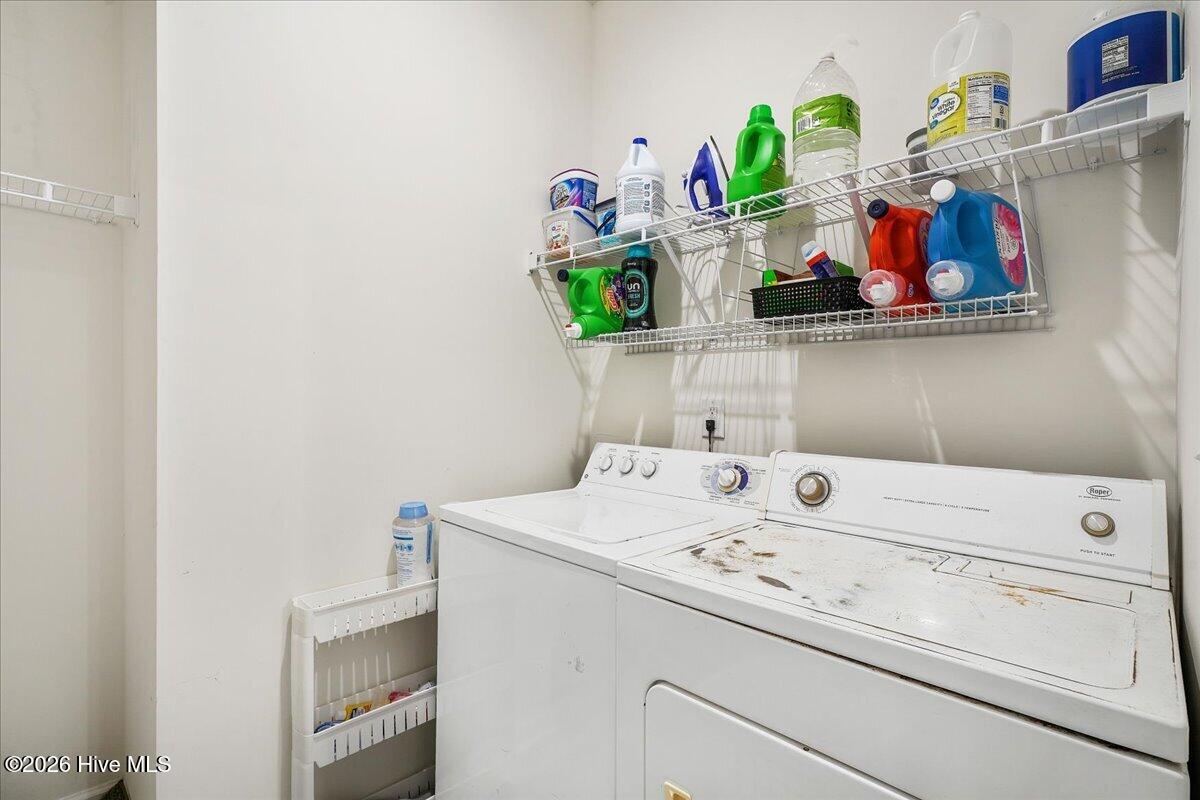 5775 Huntington Park Drive Property Photo 29