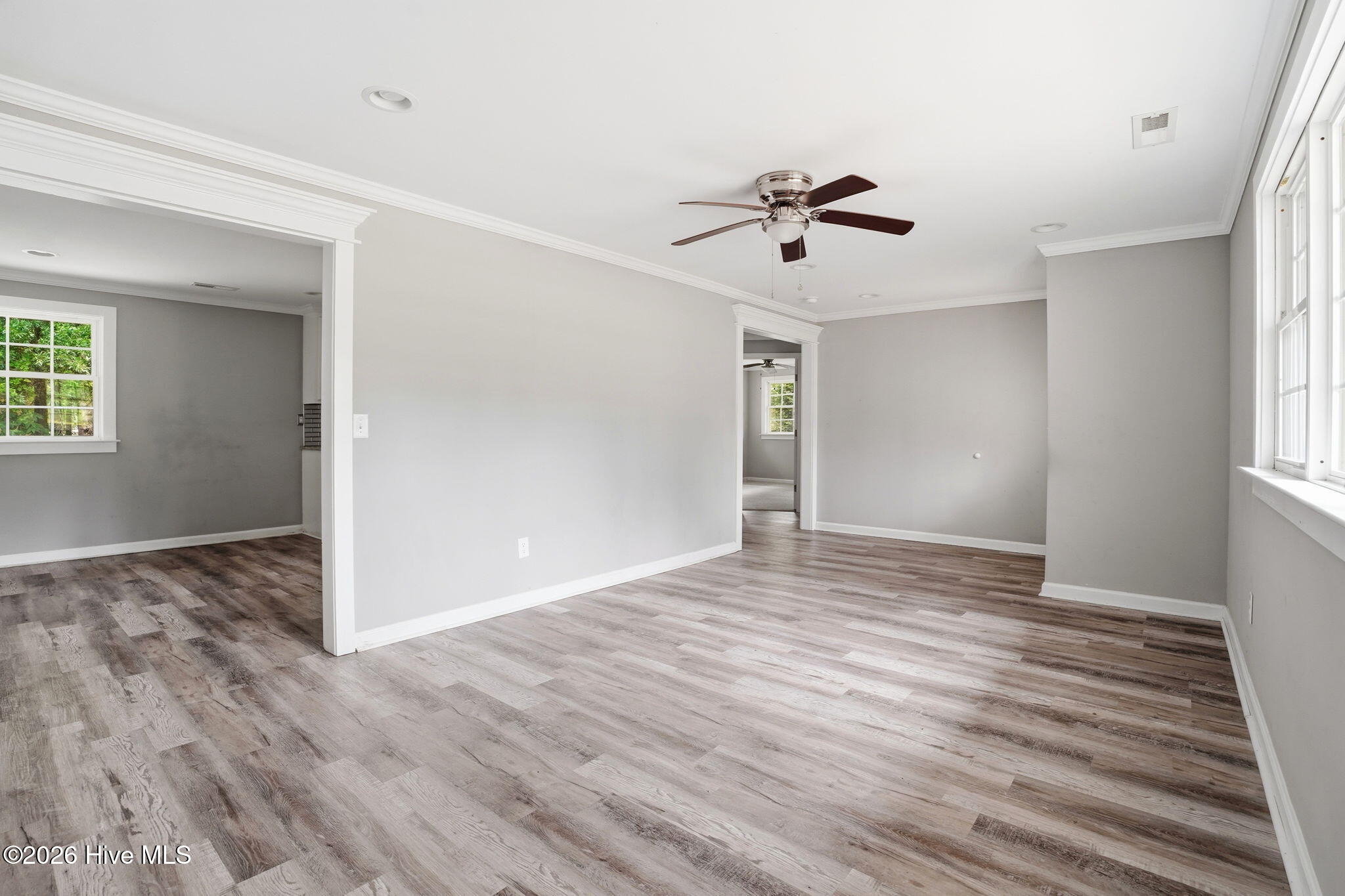 6640 Williams Street Property Photo 6
