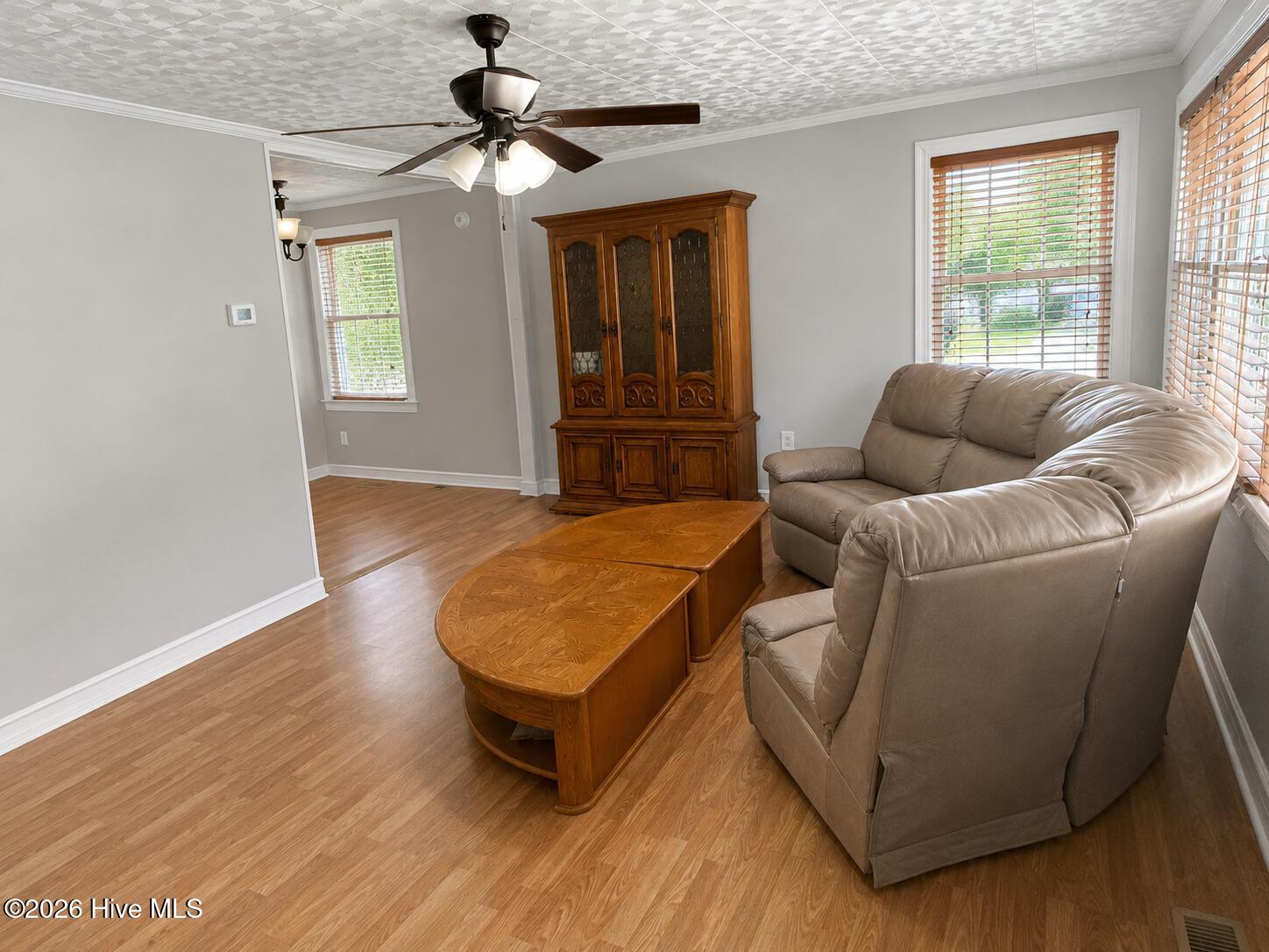 704 Dixon Street Property Photo 6