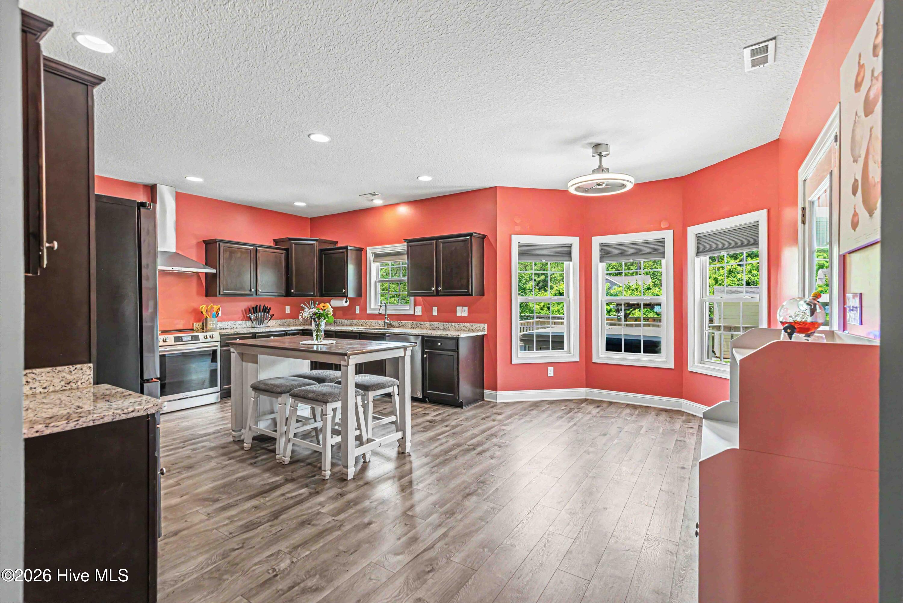 515 Shipyard Court Property Photo 12