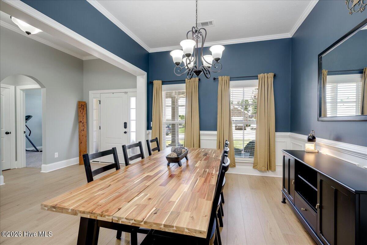 2096 Fordham Drive Property Photo 5
