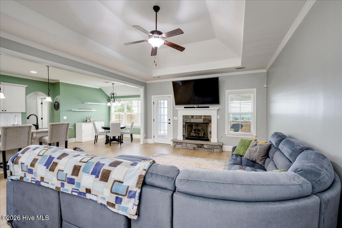 2096 Fordham Drive Property Photo 6