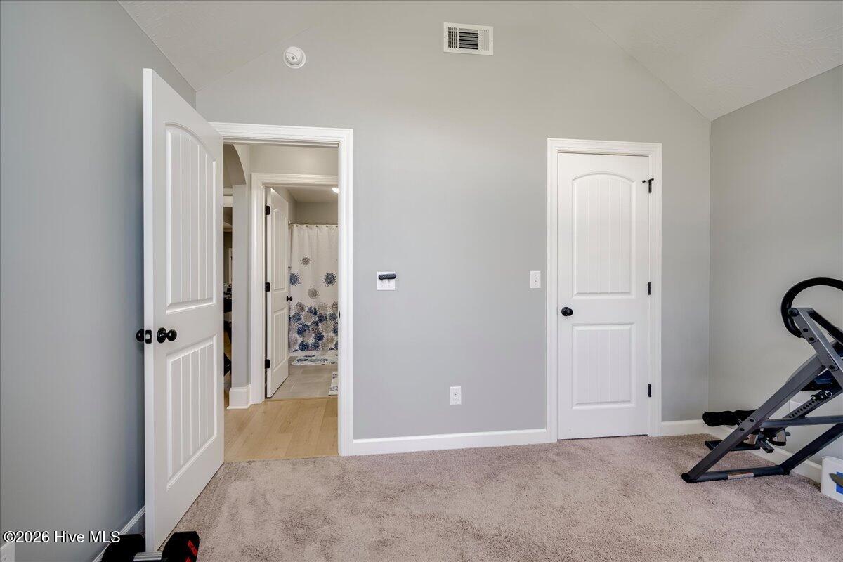 2096 Fordham Drive Property Photo 29