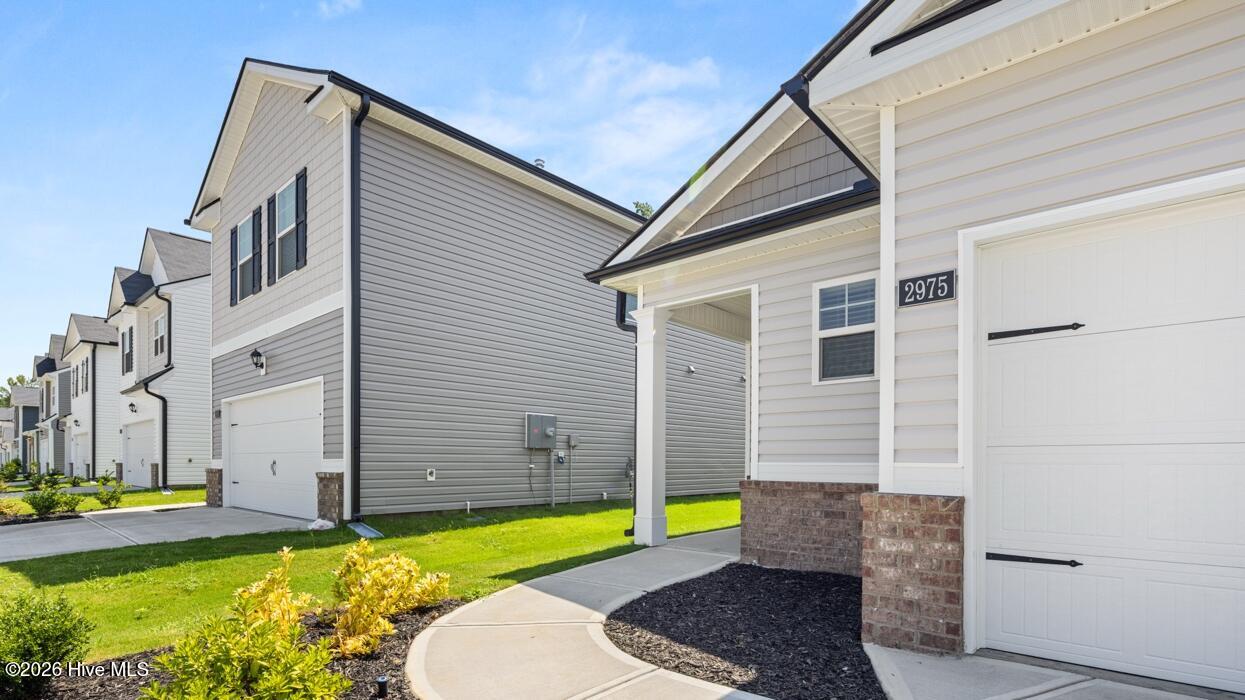 984 Captains Court Property Photo 4