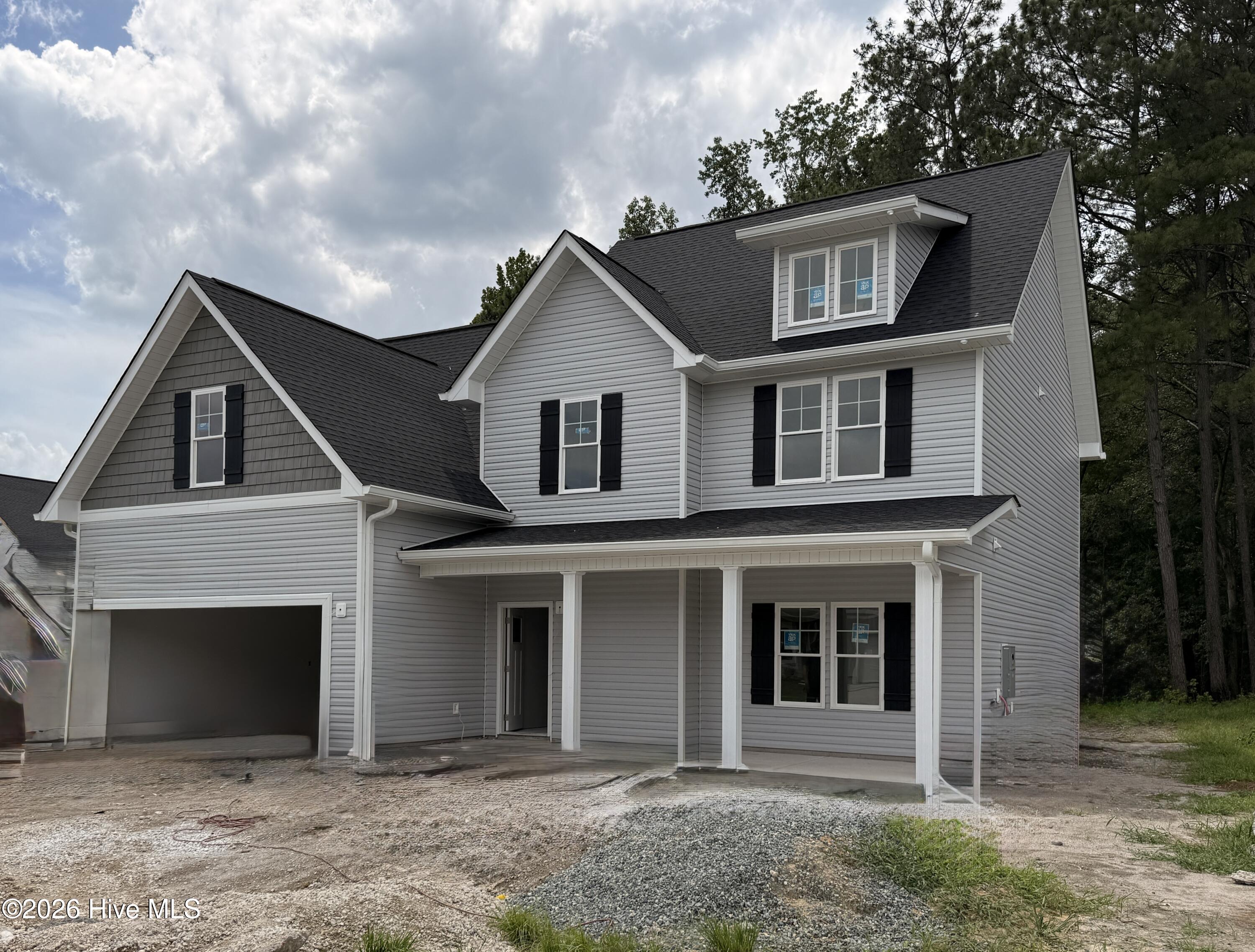 297 Elijah Way Property Photo 1
