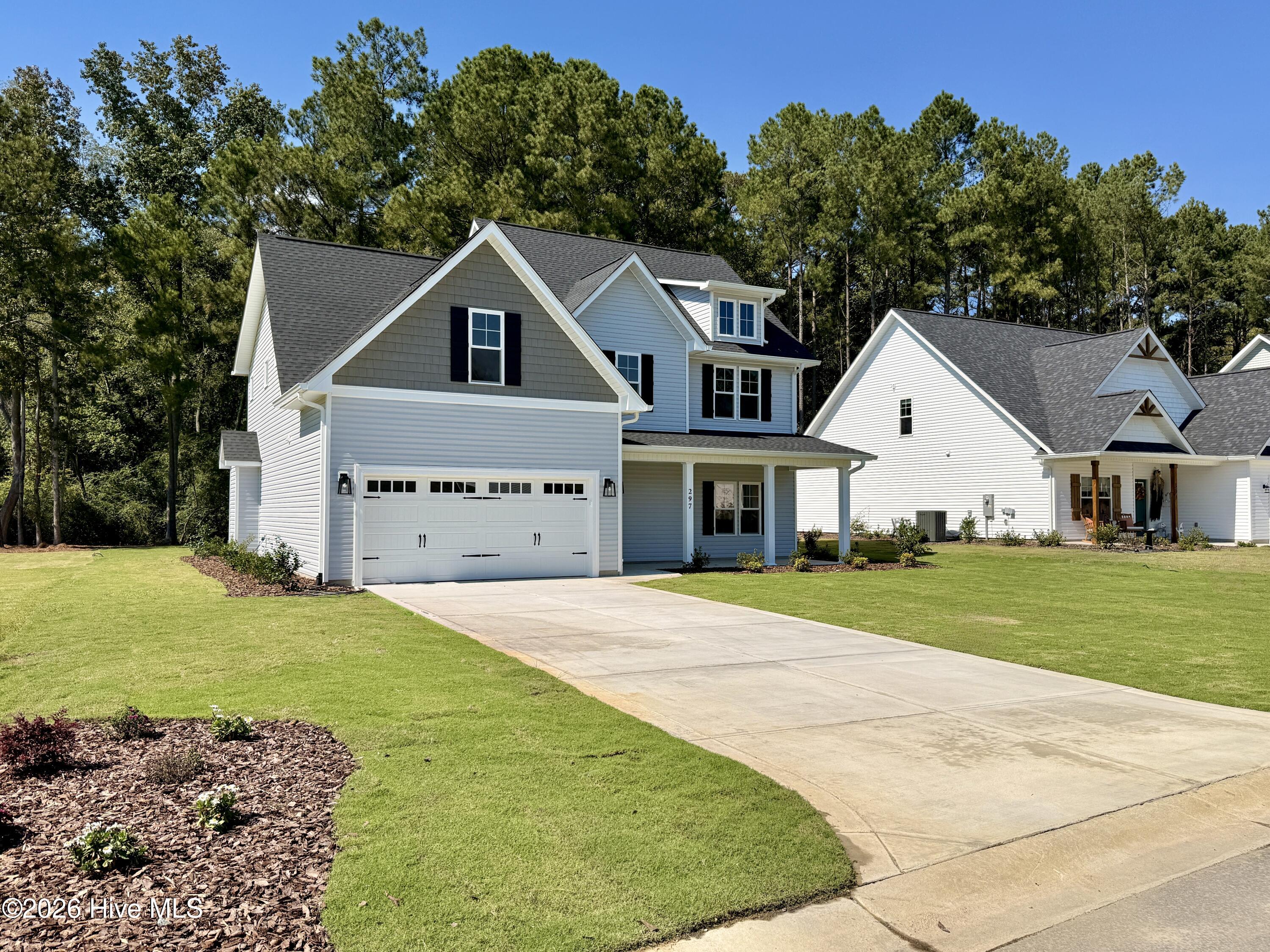 297 Elijah Way Property Photo 2