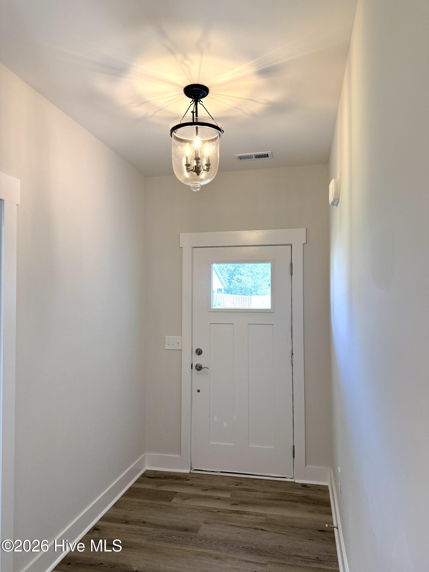 297 Elijah Way Property Photo 5