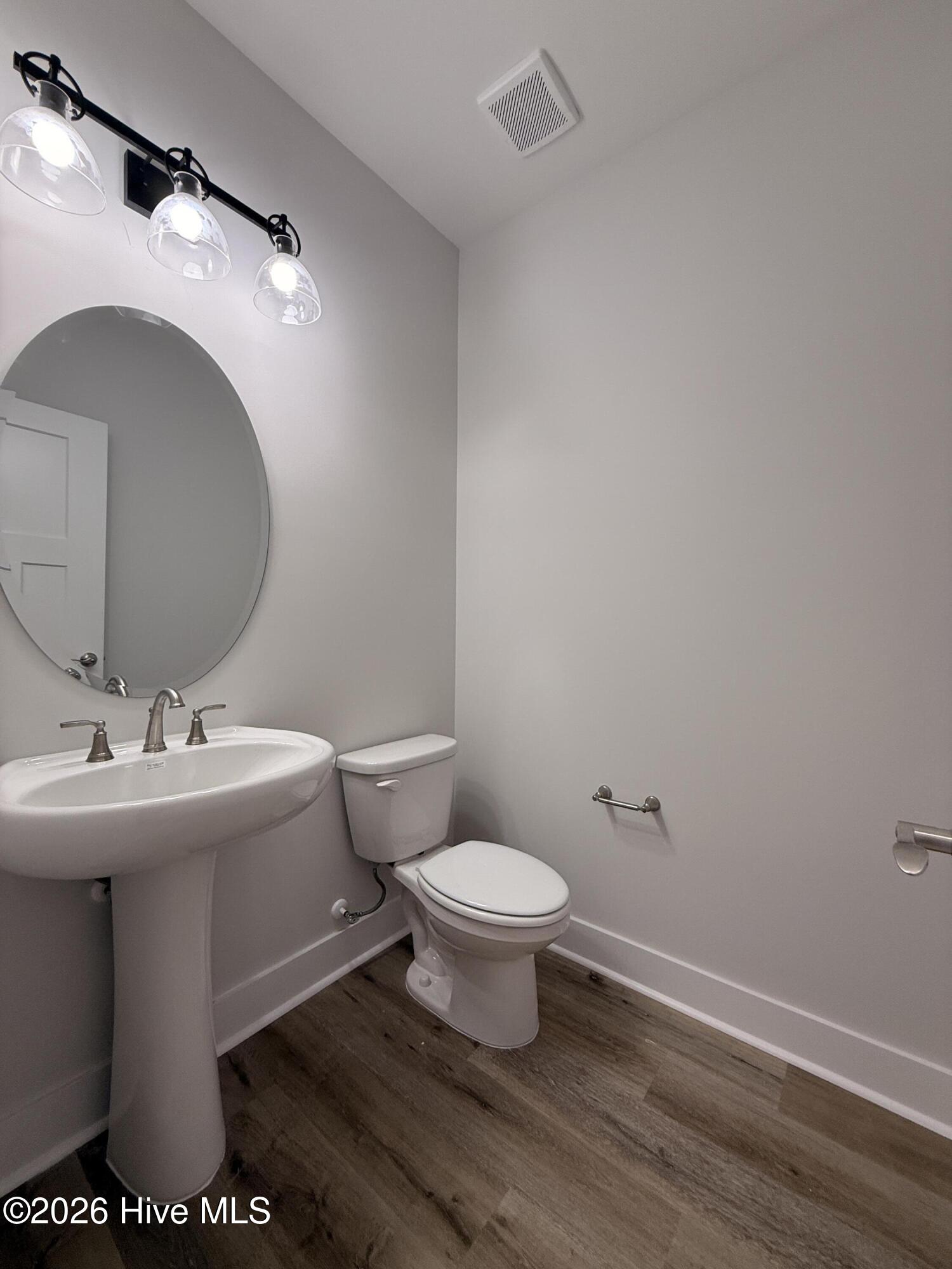 297 Elijah Way Property Photo 6