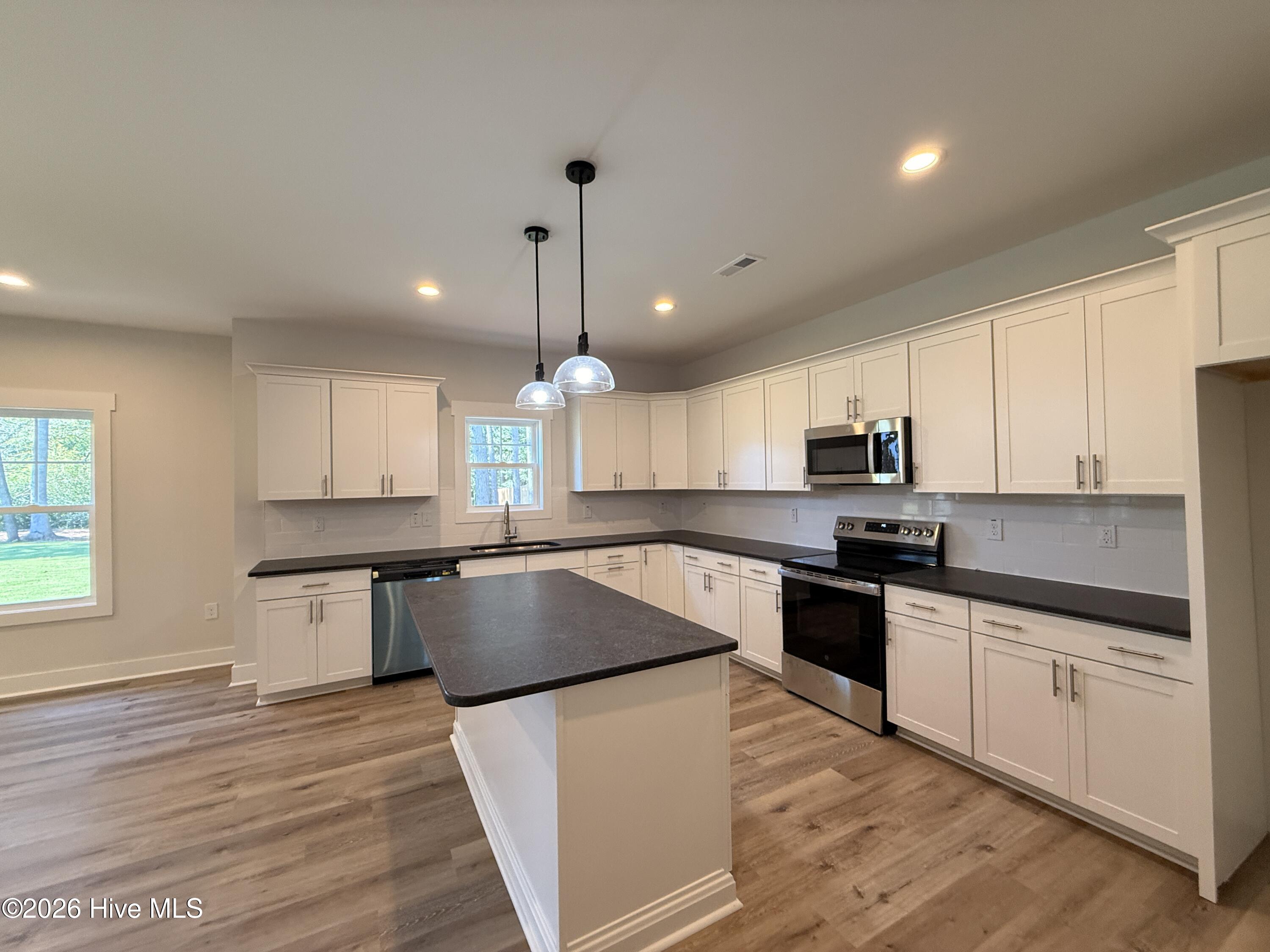 297 Elijah Way Property Photo 15