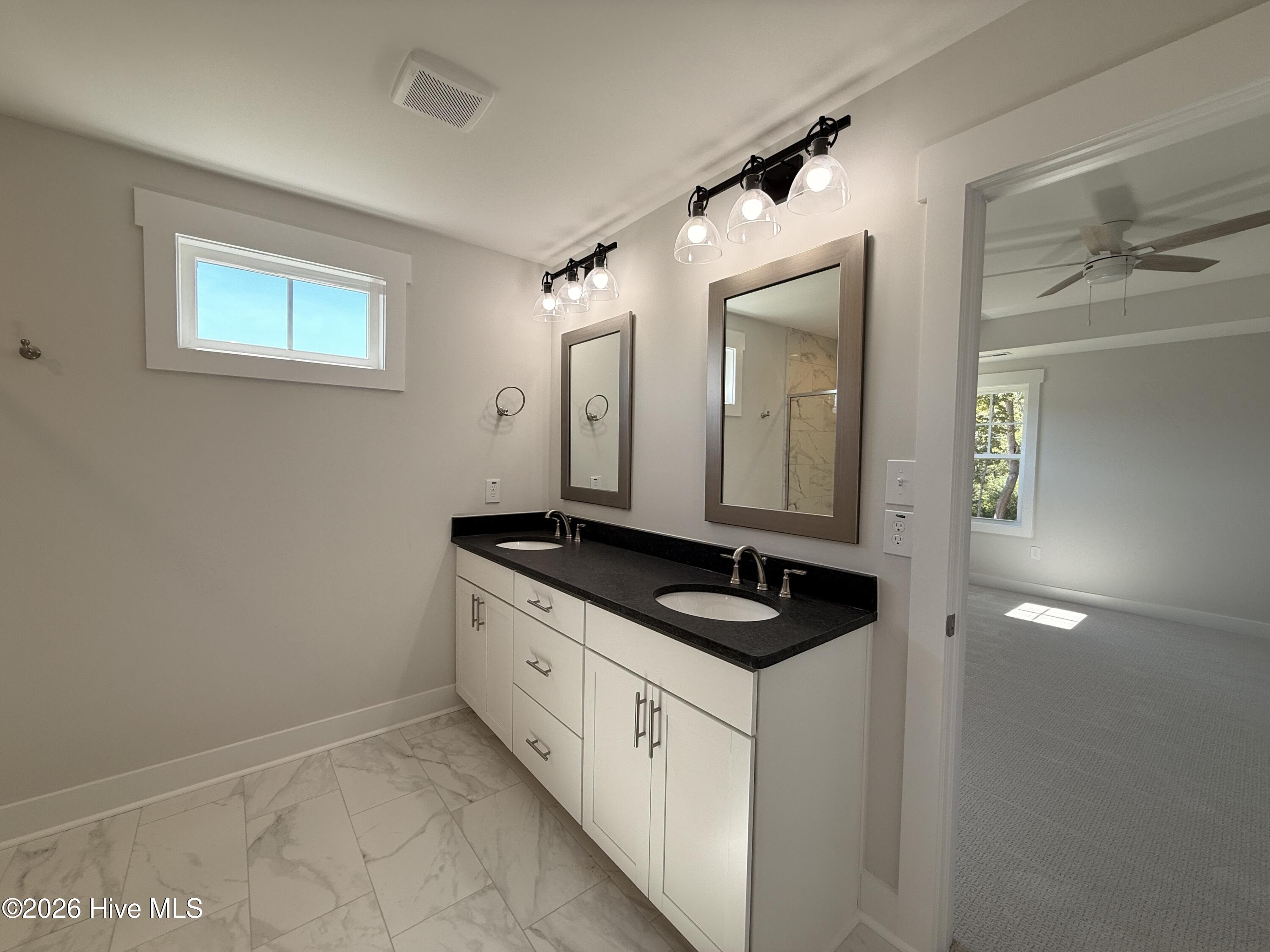 297 Elijah Way Property Photo 31