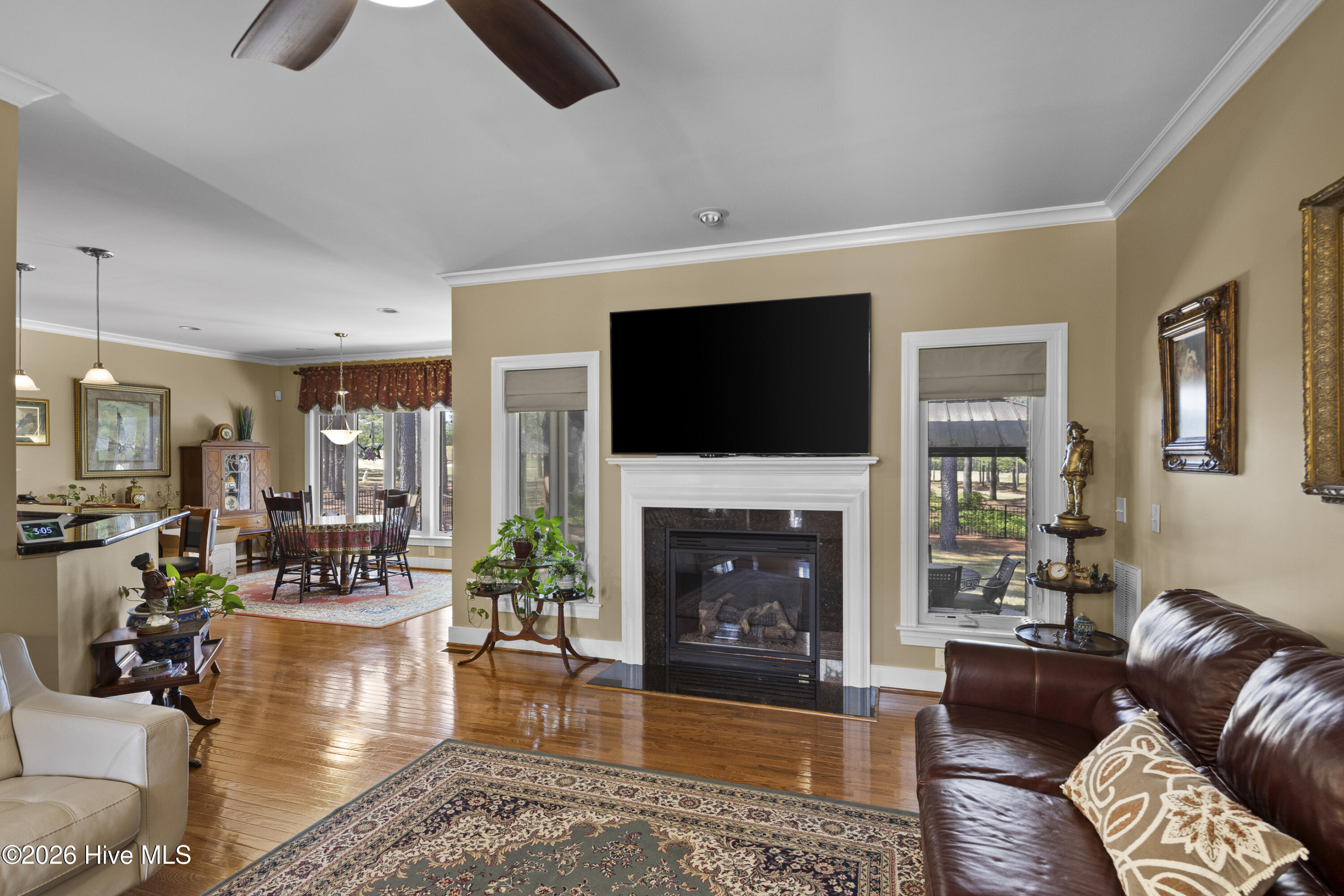 335 Whispering Pines Drive Property Photo 13