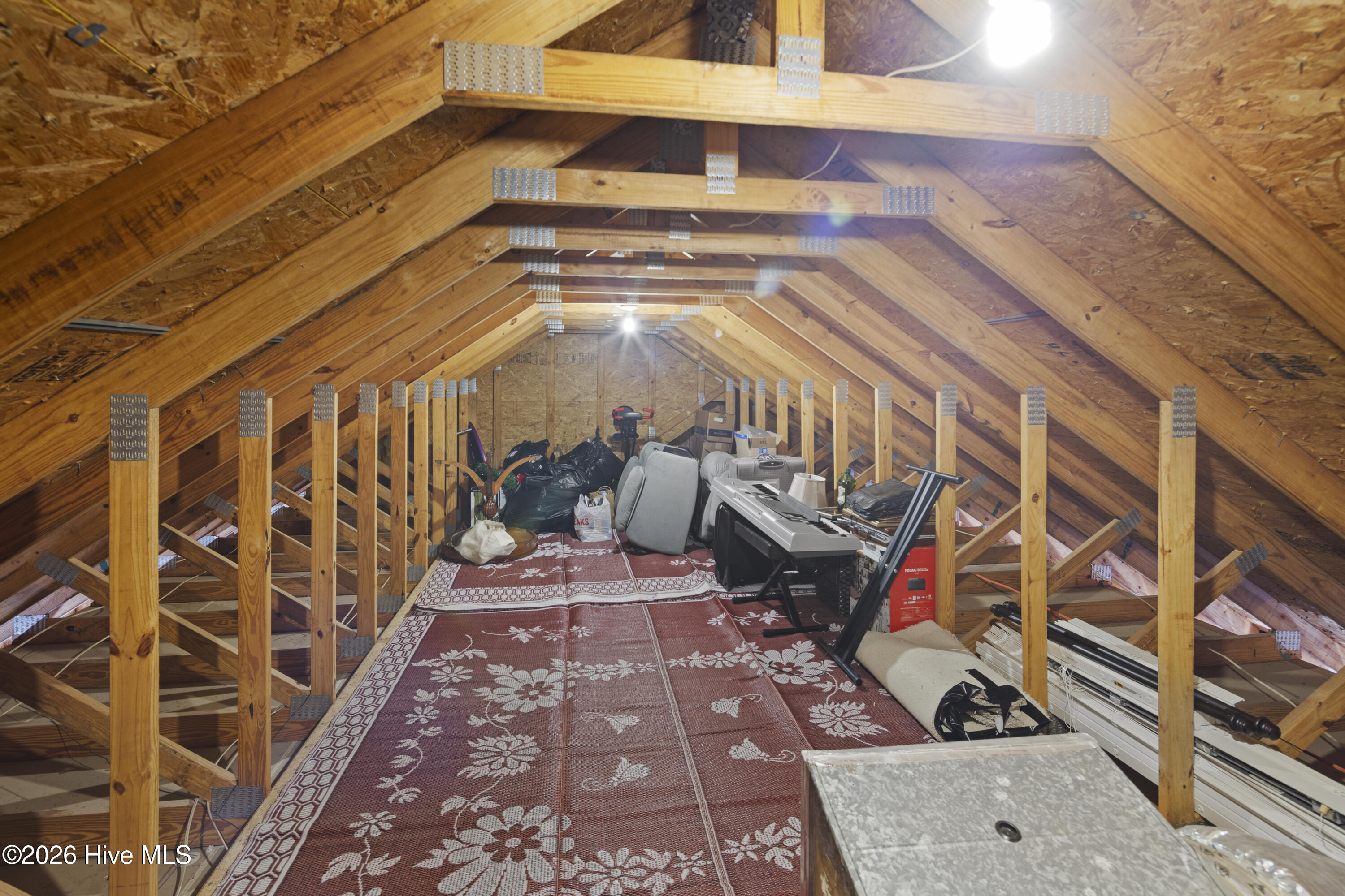 335 Whispering Pines Drive Property Photo 44