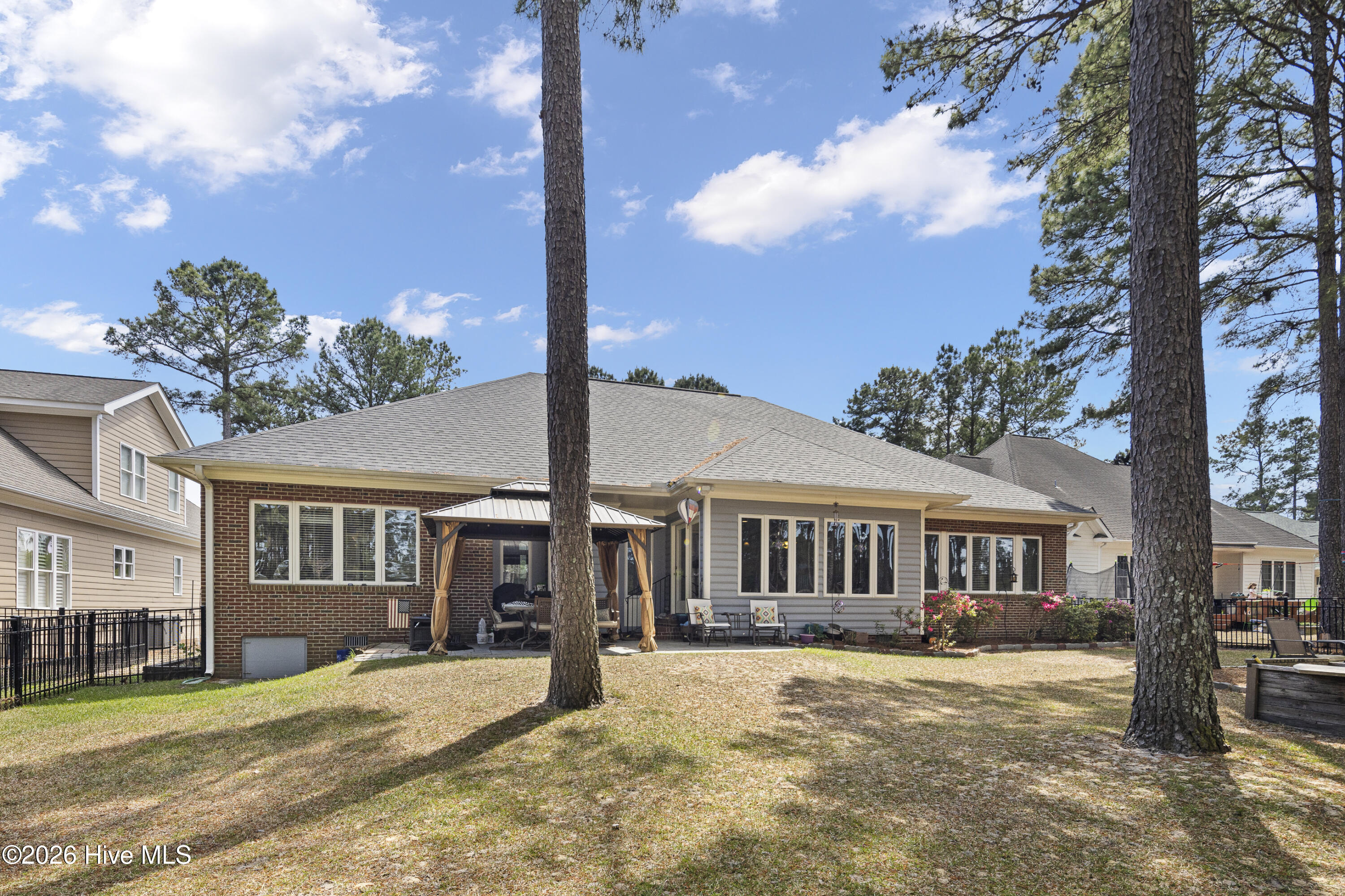 335 Whispering Pines Drive Property Photo 45