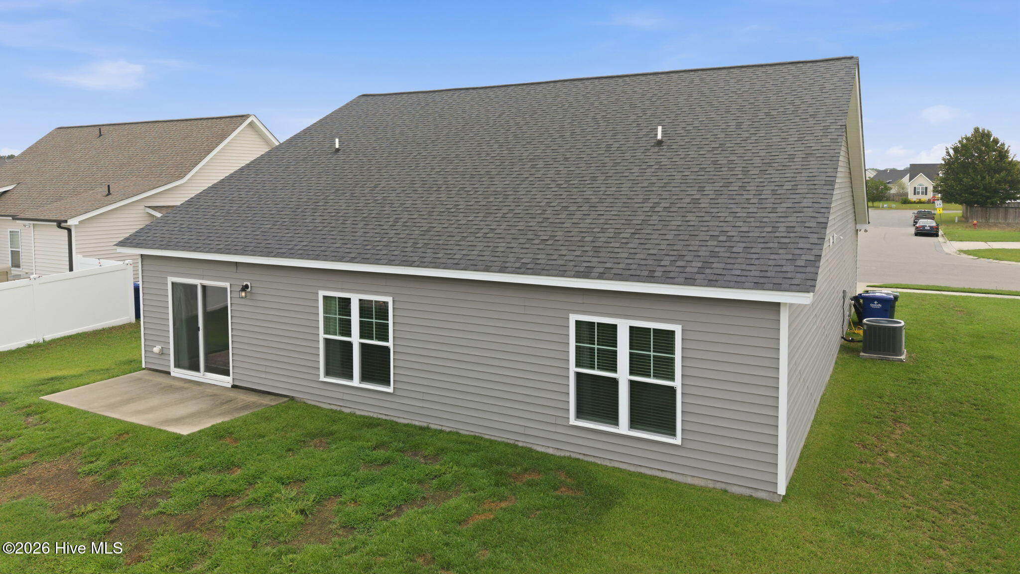 1701 Penncross Drive Property Photo 14