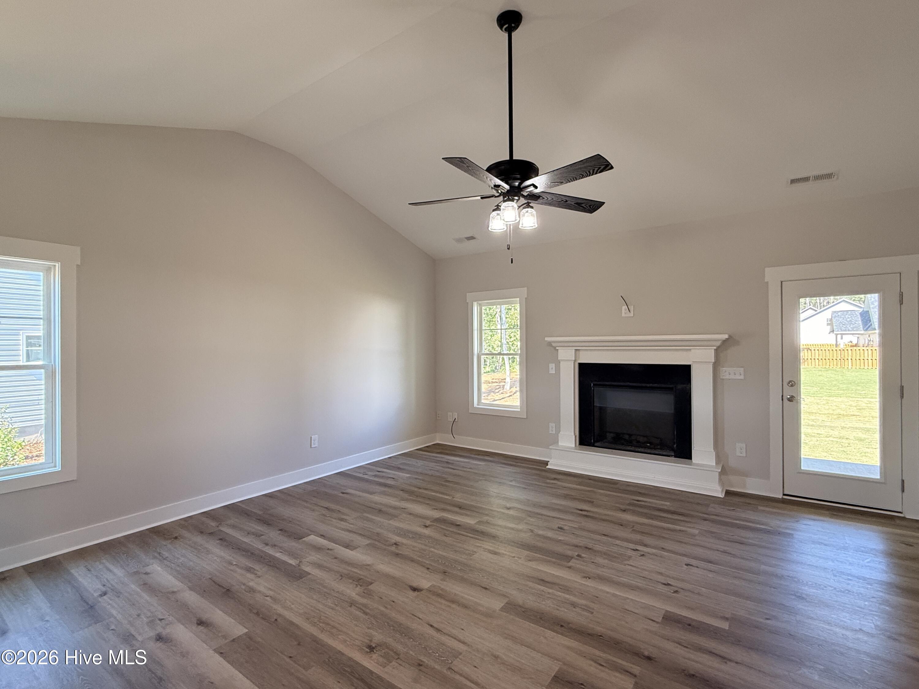 163 Michter Street Property Photo 10