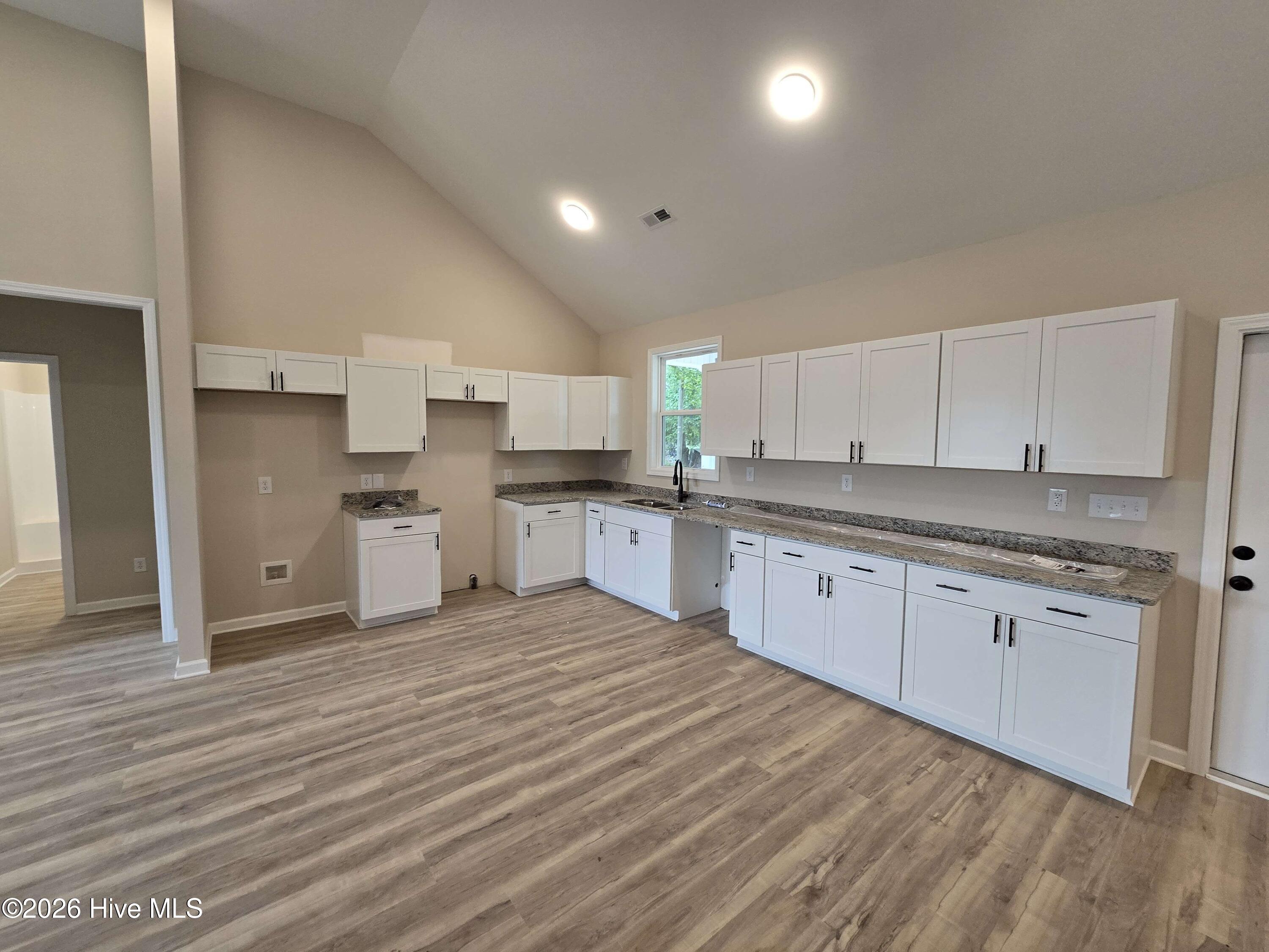 24821 Spring Hill Road Property Photo 4