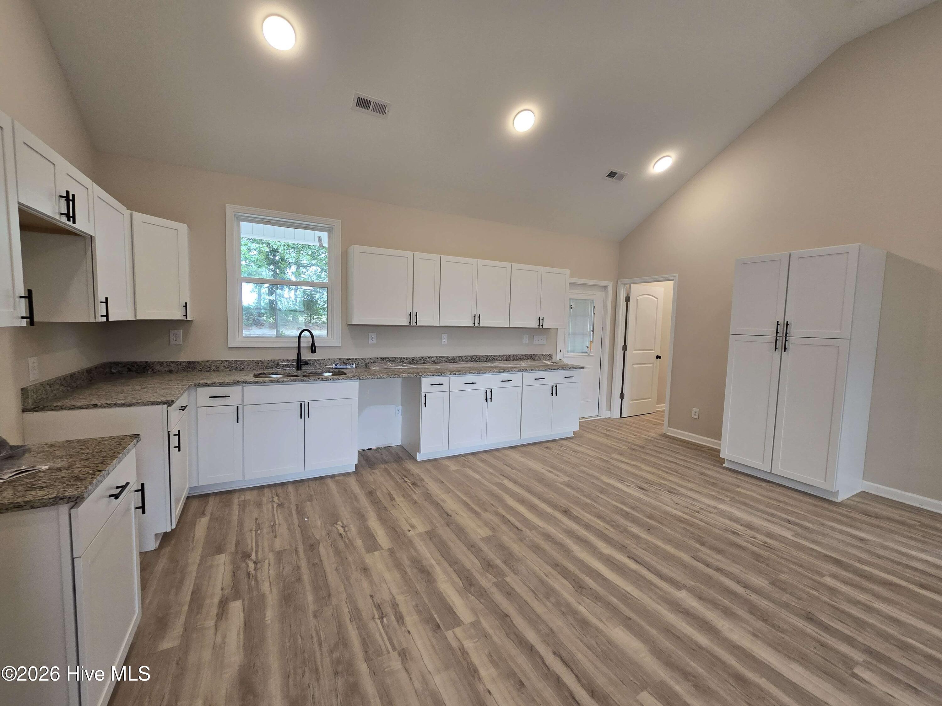 24821 Spring Hill Road Property Photo 5