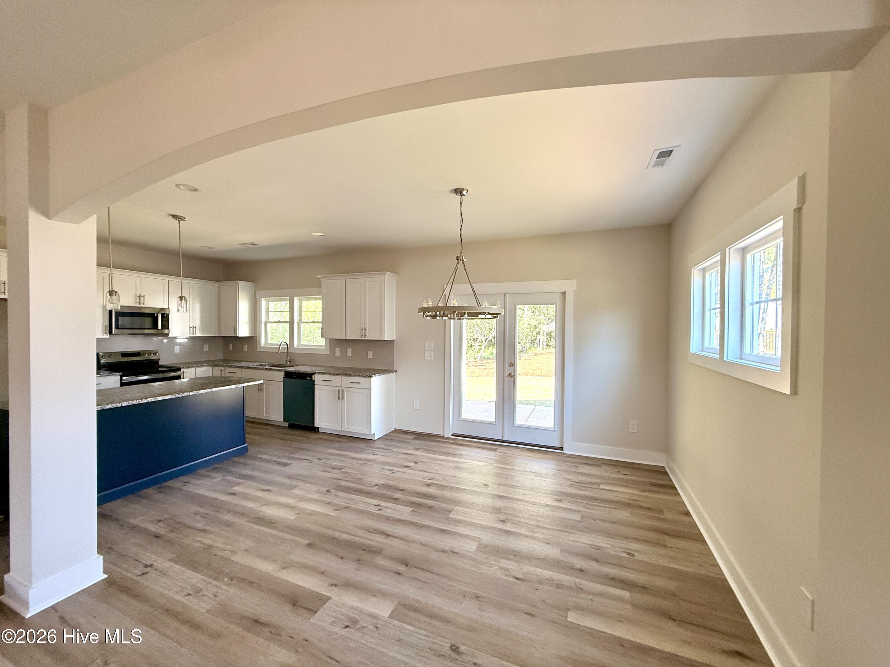 159 Michter Street Property Photo 5