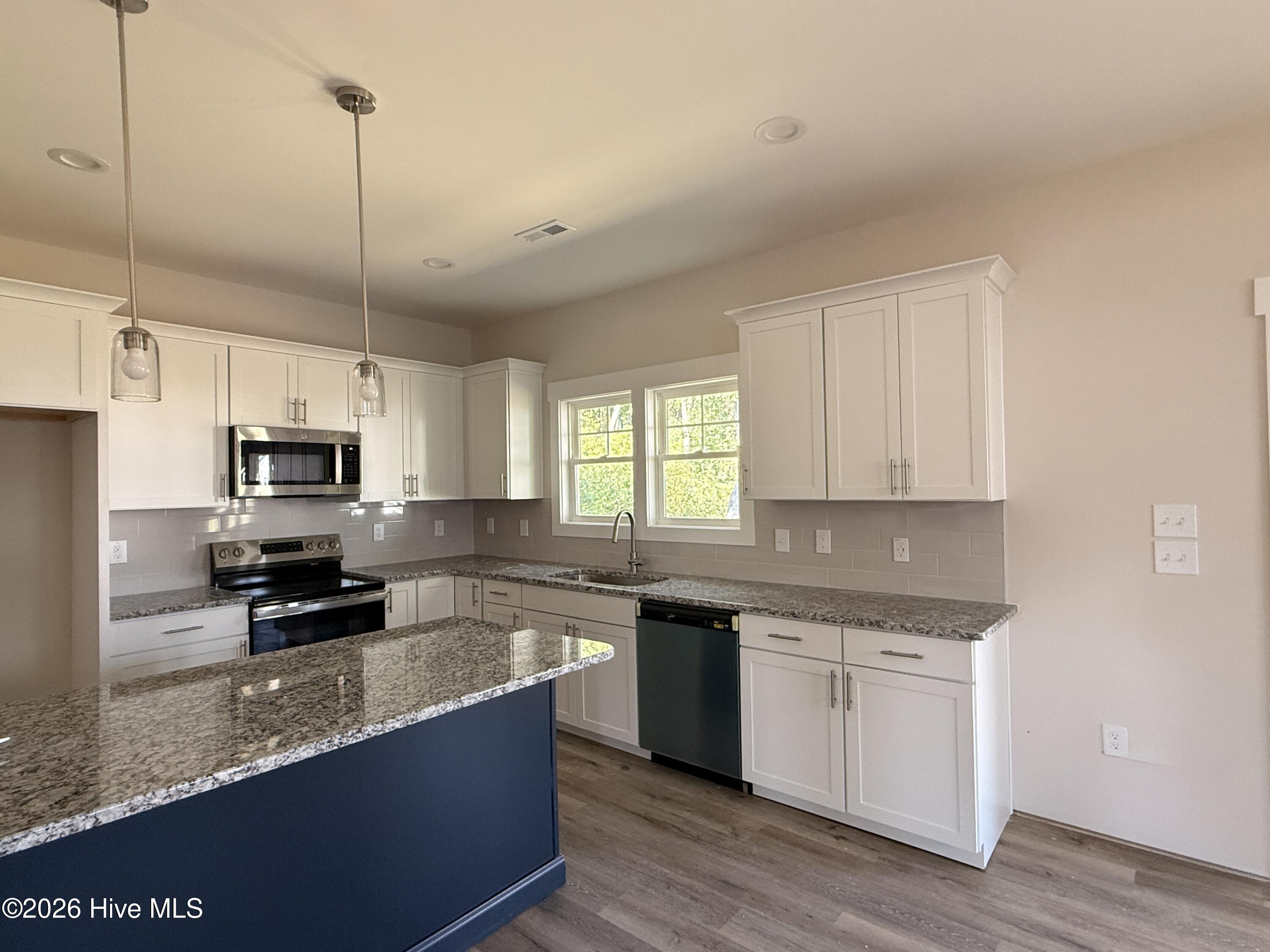159 Michter Street Property Photo 6