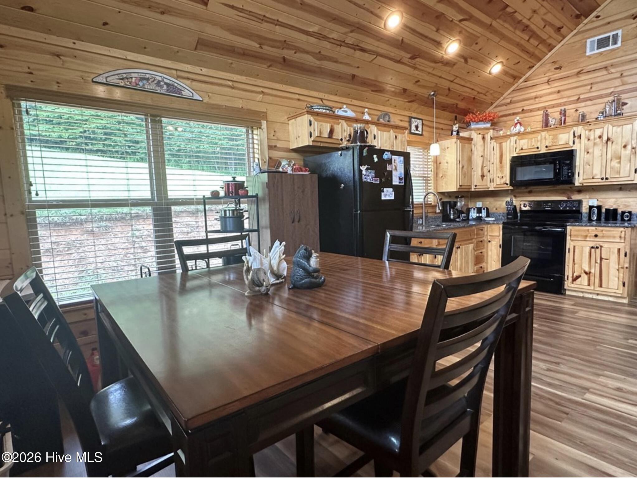 148 Deerfield Meadow Trail Property Photo 16