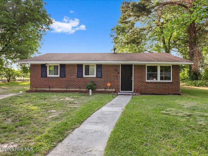 719 S Chestnut Circle Property Photo 1