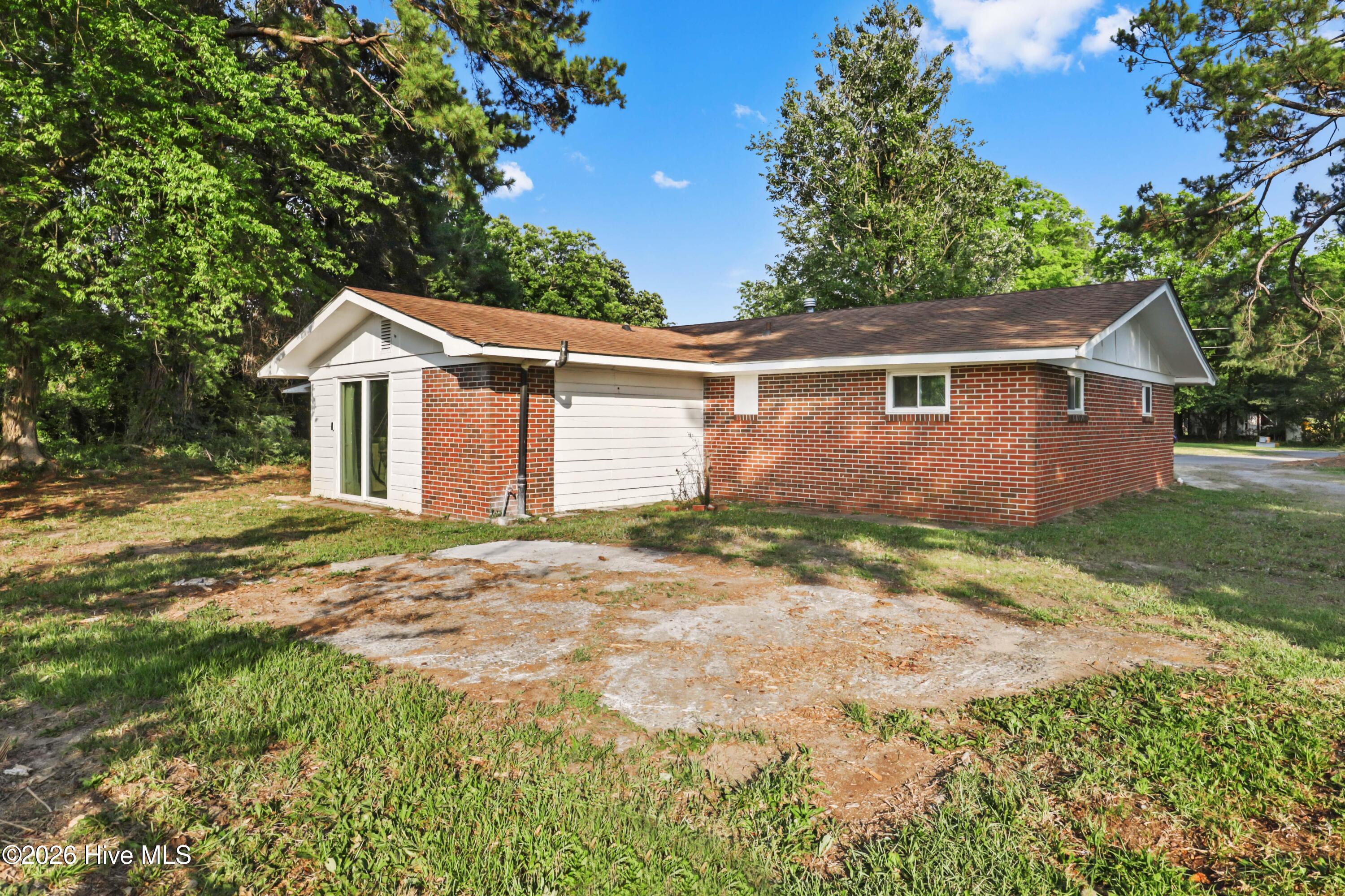 719 S Chestnut Circle Property Photo 3
