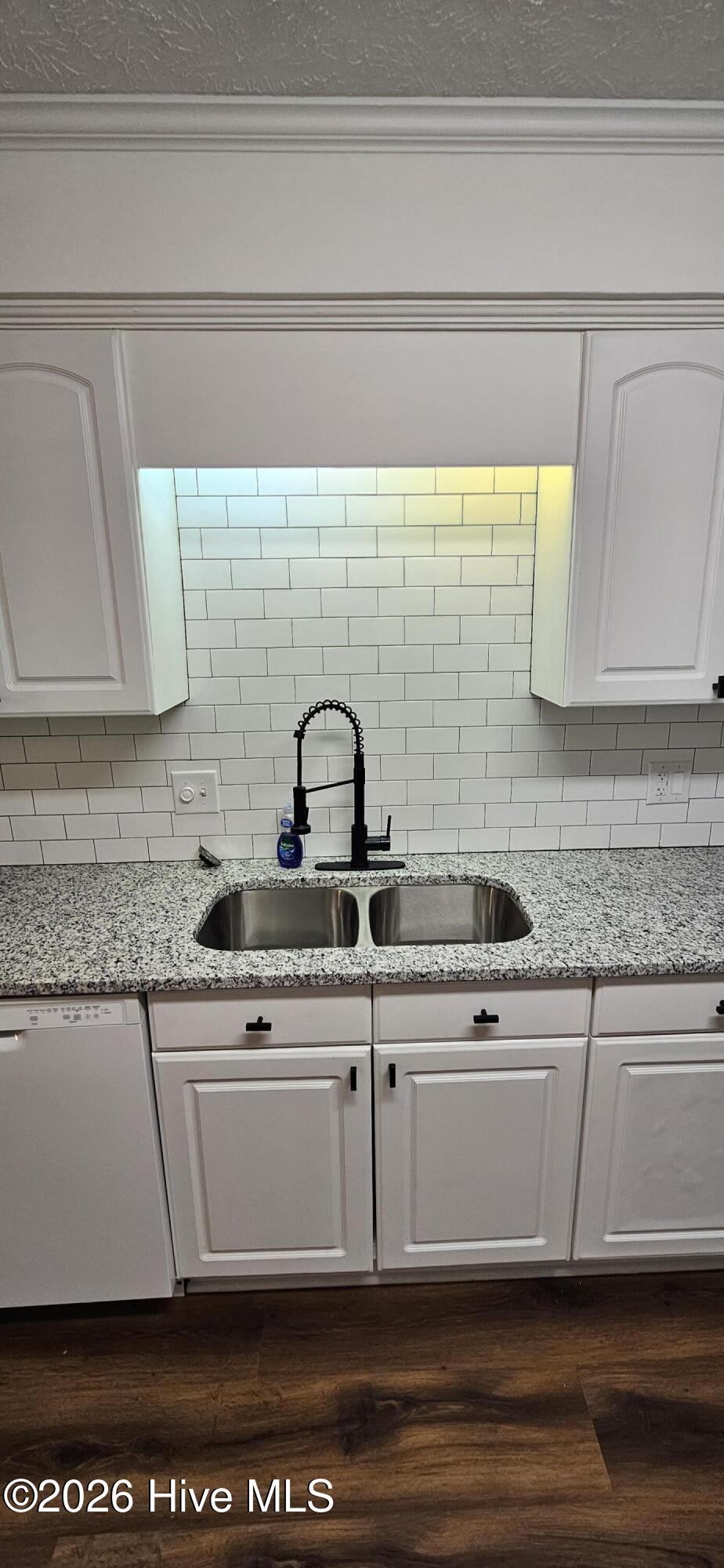 407 W College Street A Property Photo 17