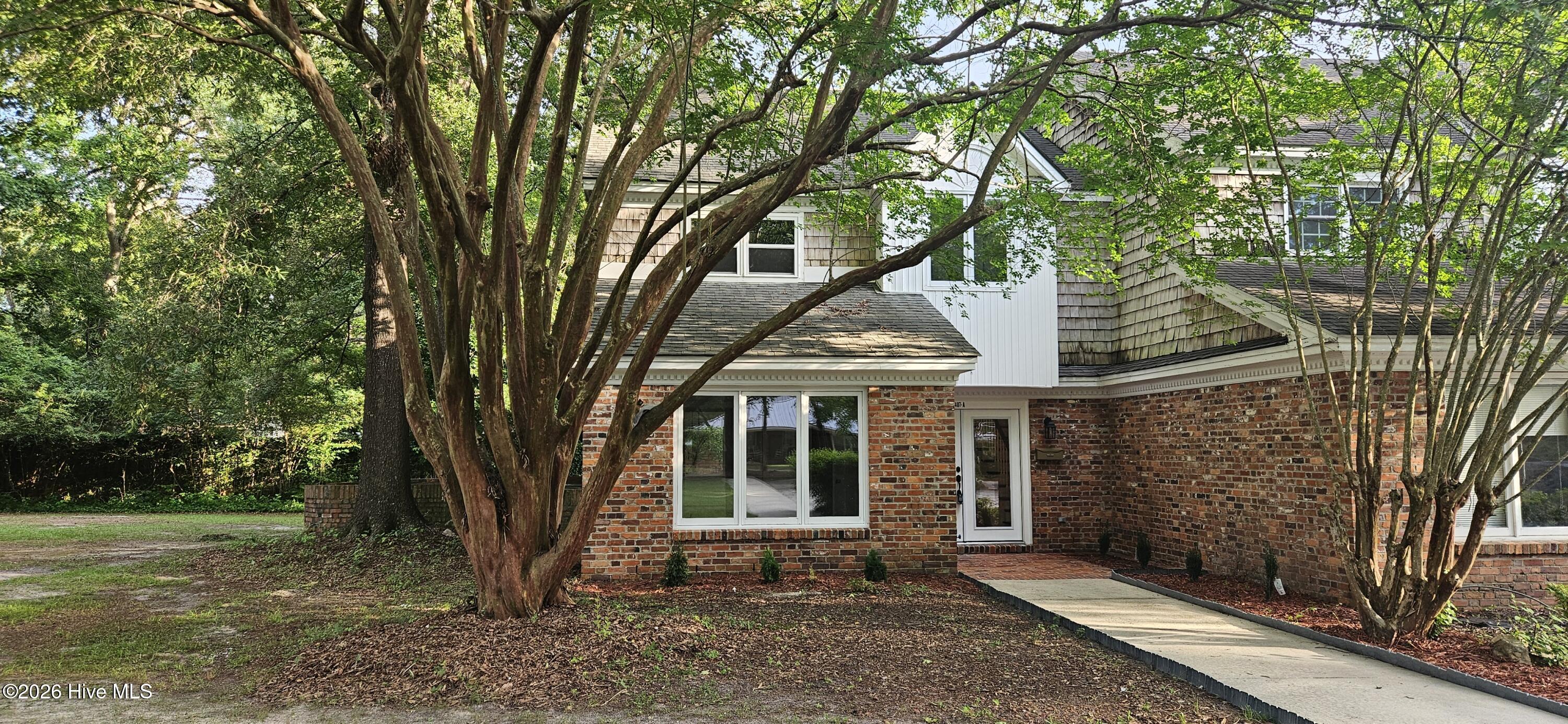 407 W College Street A Property Photo 64