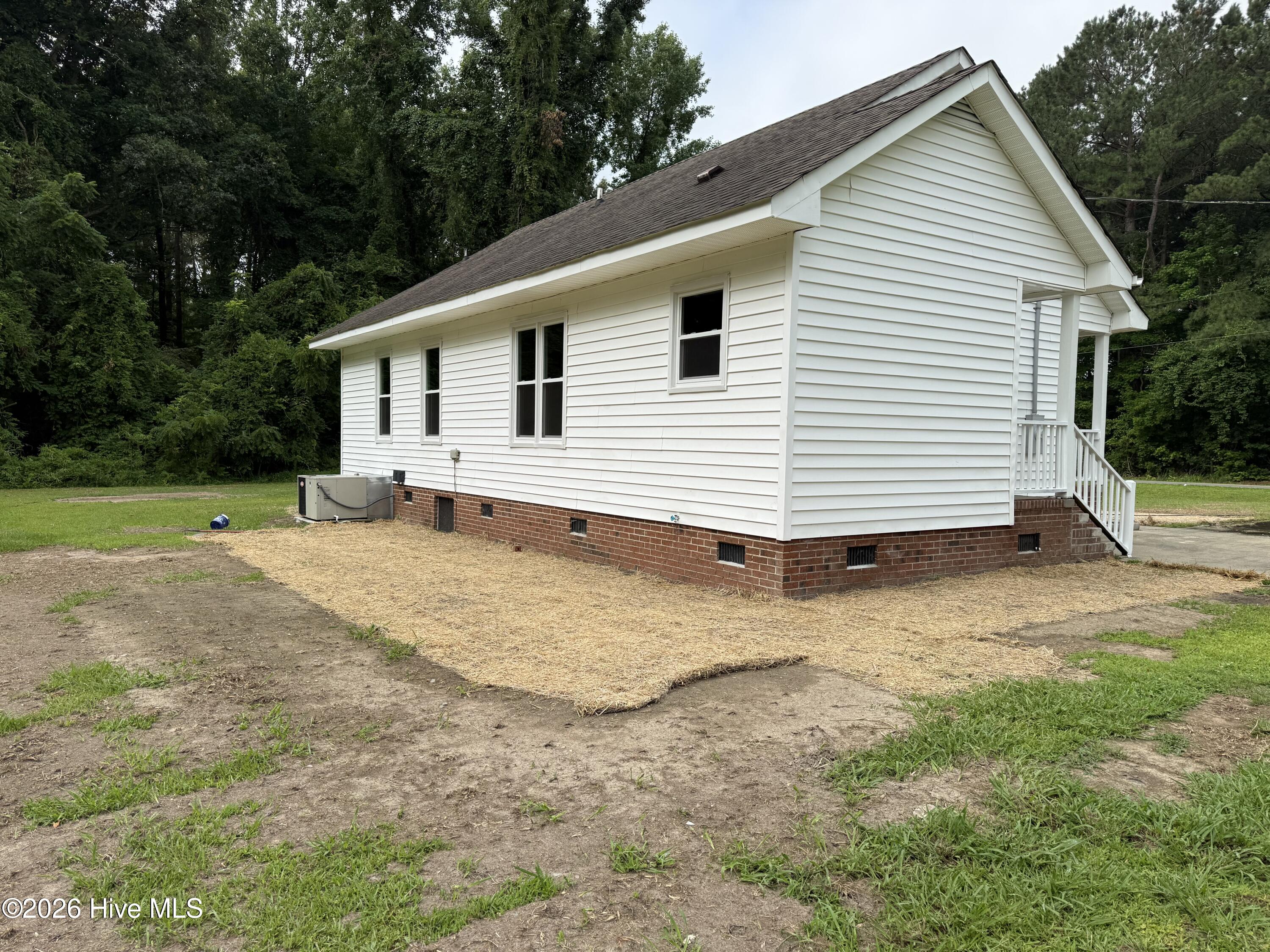 208 Holloman Road Property Photo 4
