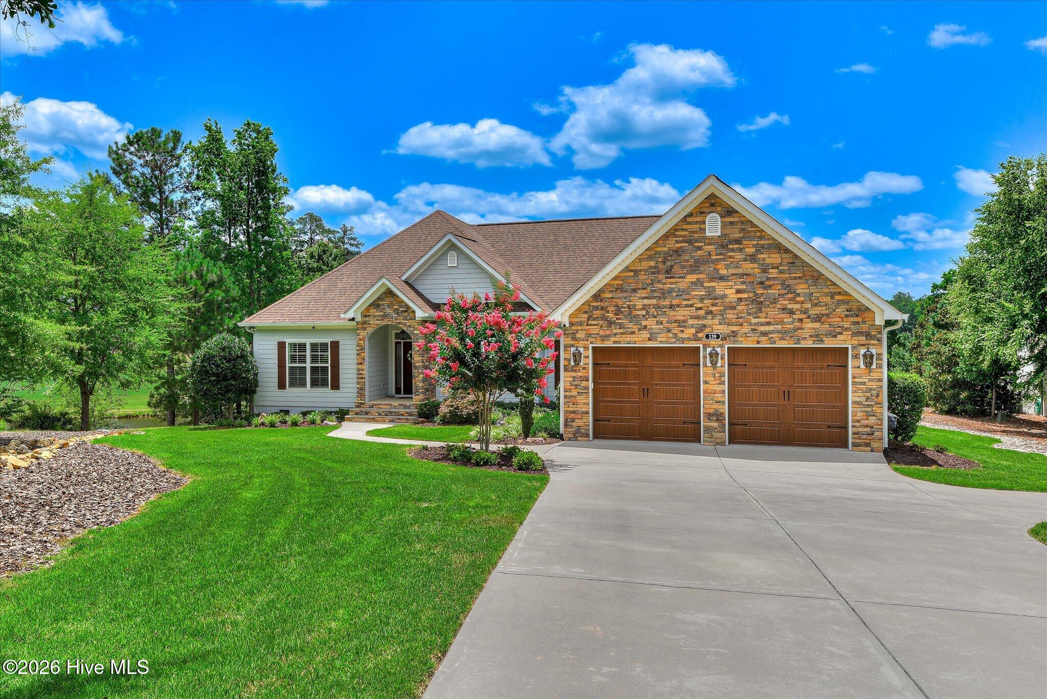 139 Laurens Drive Property Photo 3