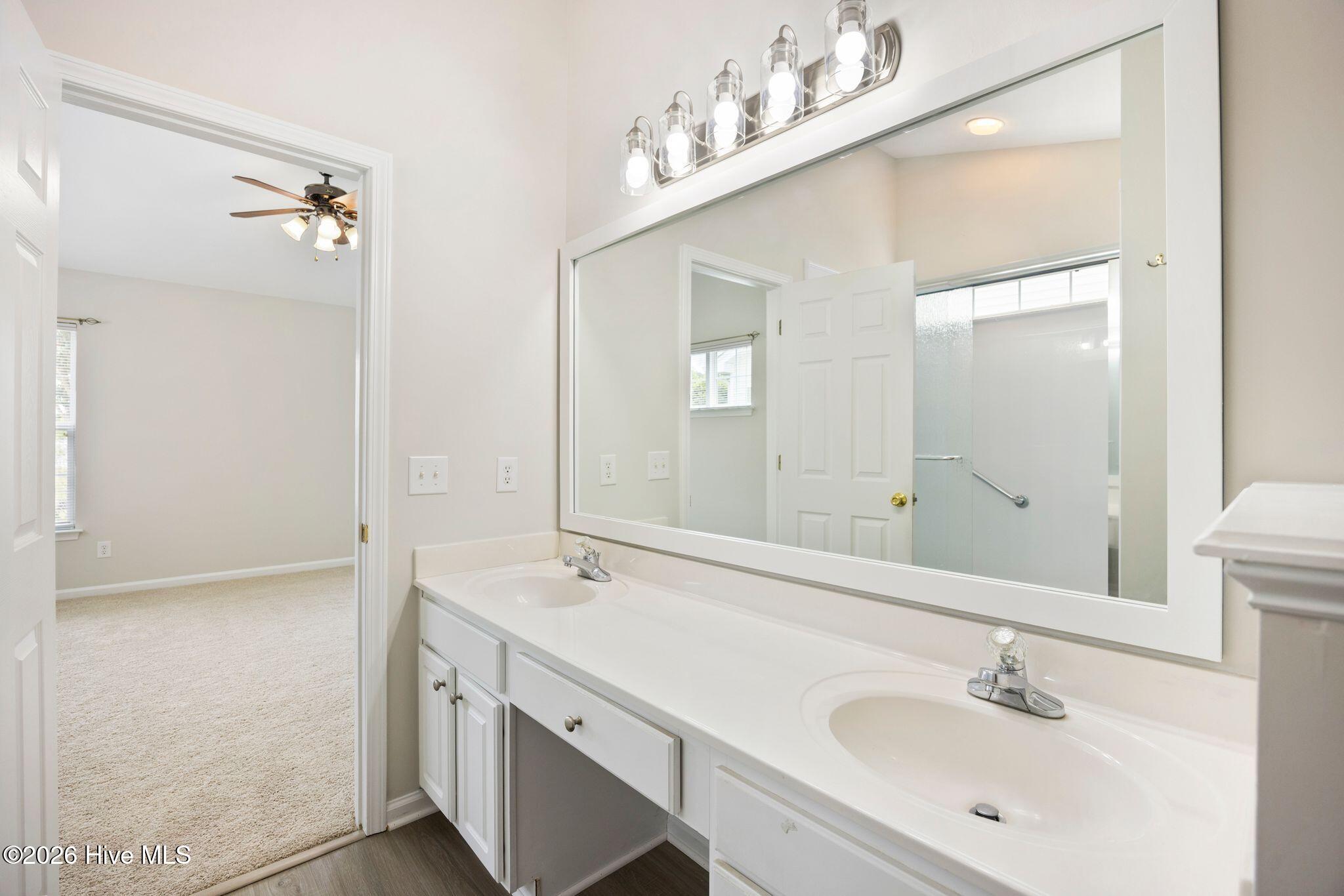 146 Planters Row Lane Property Photo 28