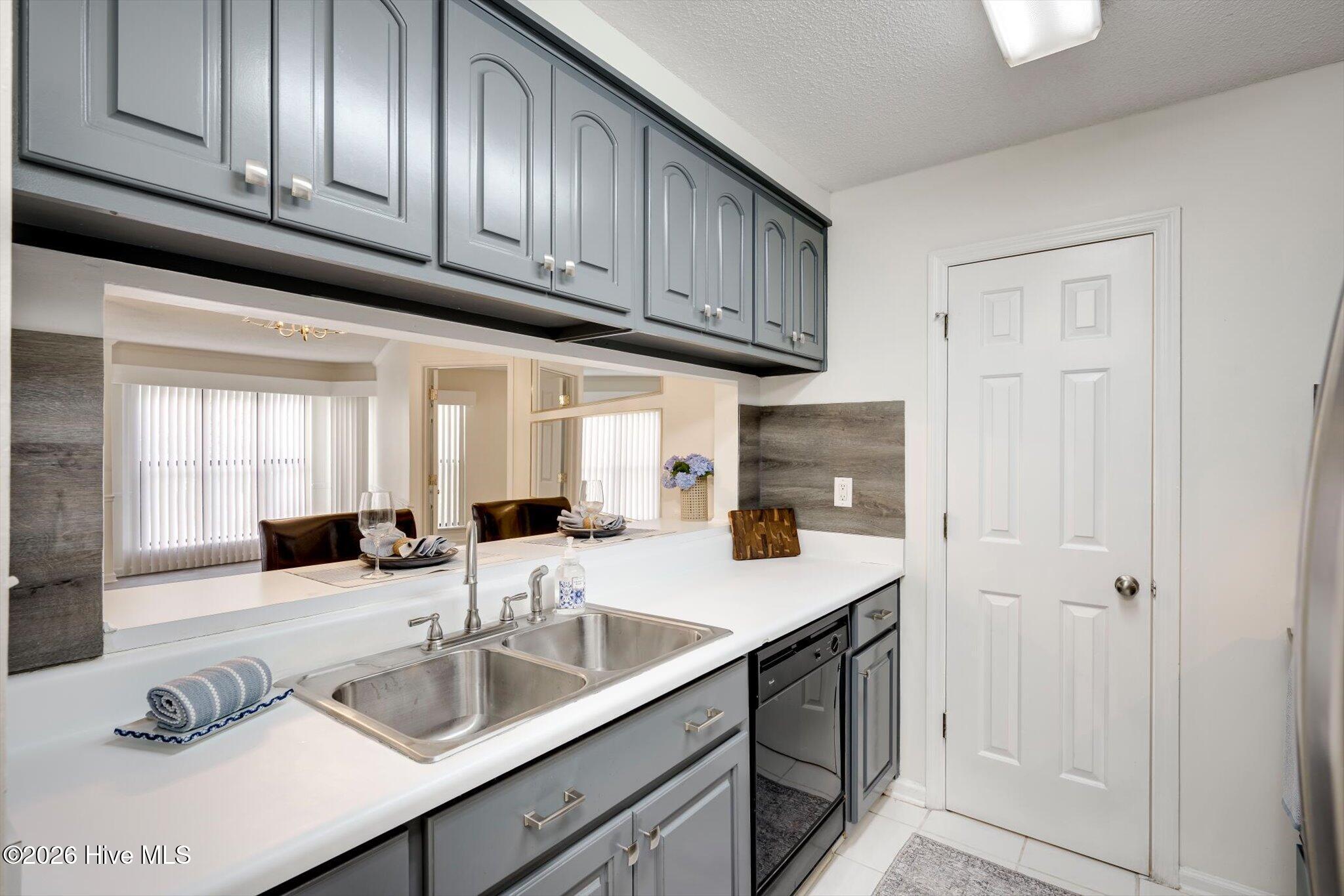 1307 Colony Place Drive Property Photo 3